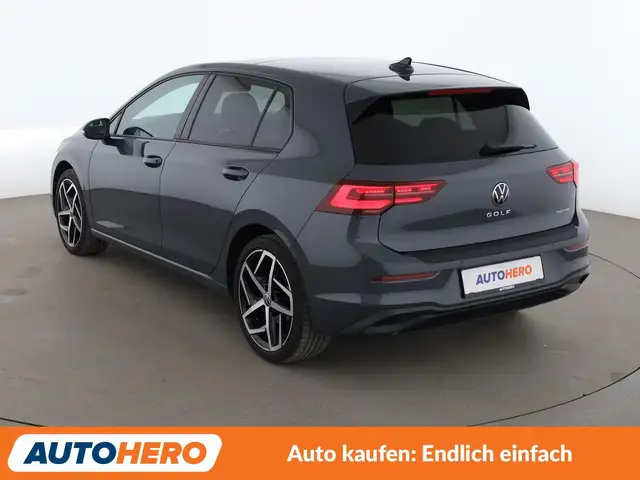 Volkswagen Golf view 4