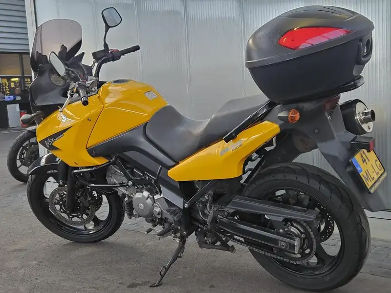 Suzuki V-Strom 650 - foto 4