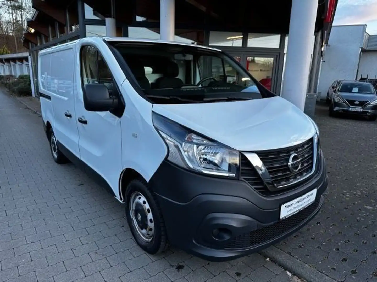 Nissan NV300 Kawa Primastar Winterreifen AHK 6Gang Weiß - 2