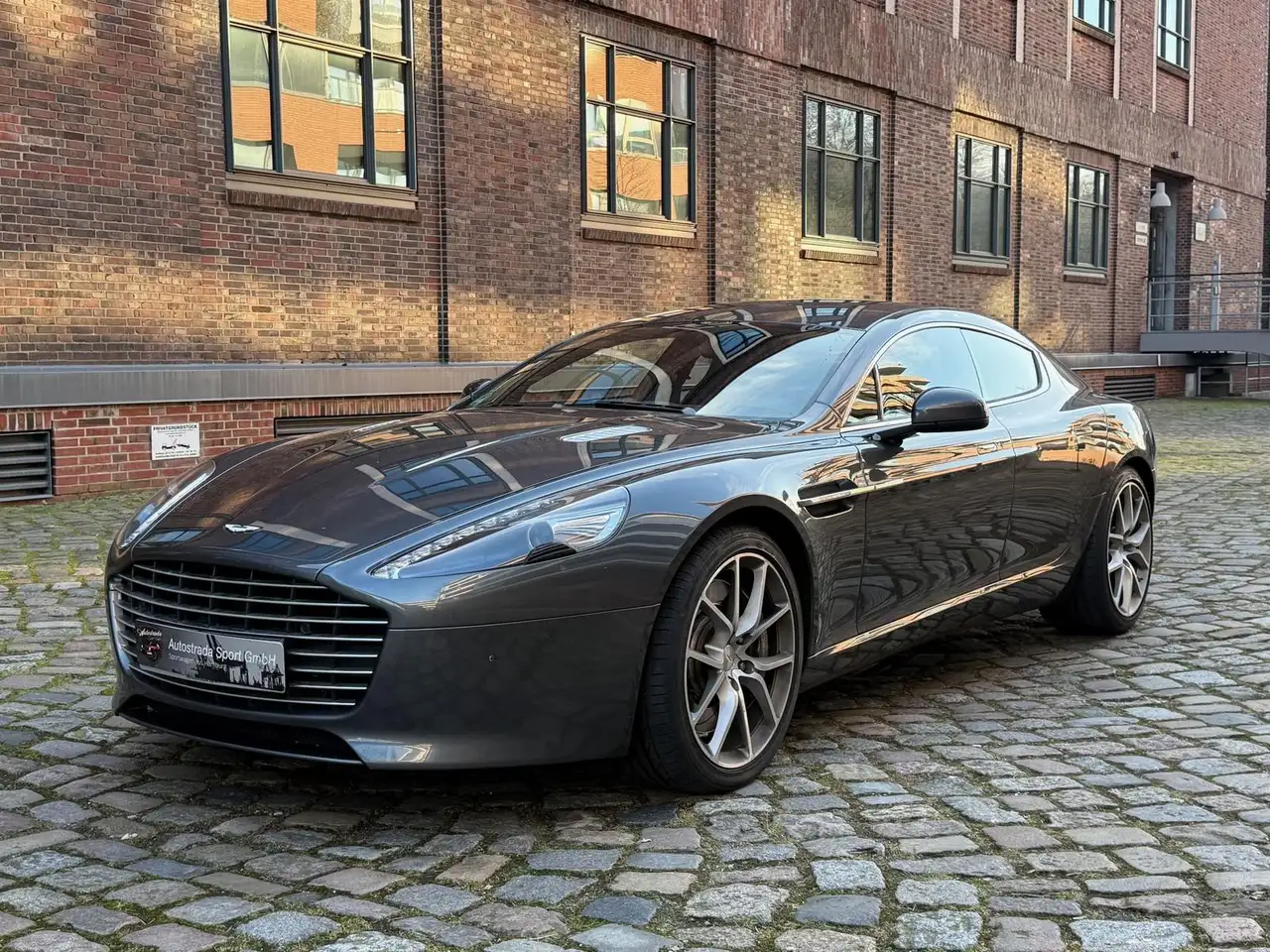 Aston Martin Rapide