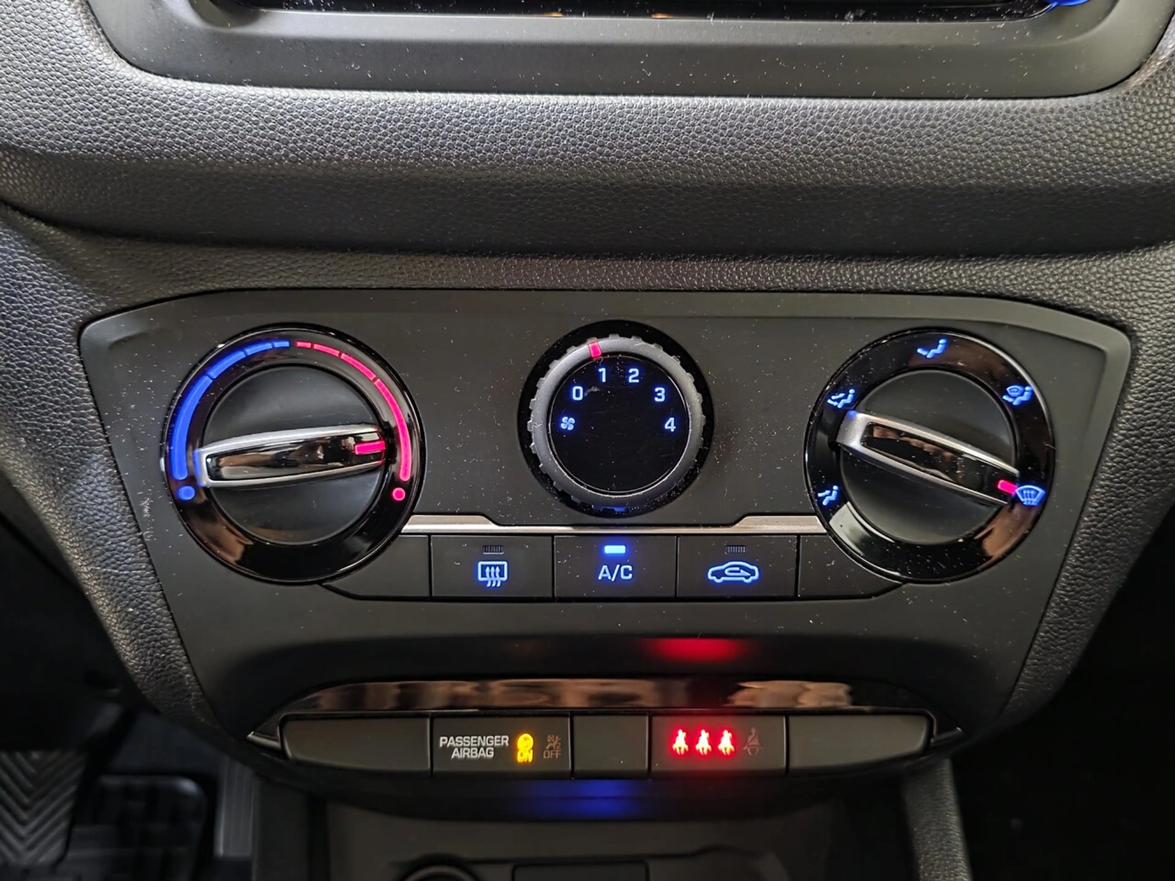Hyundai i20 1.2 Benzine - Bluetooth - Airco - Topstaat! — photo 15
