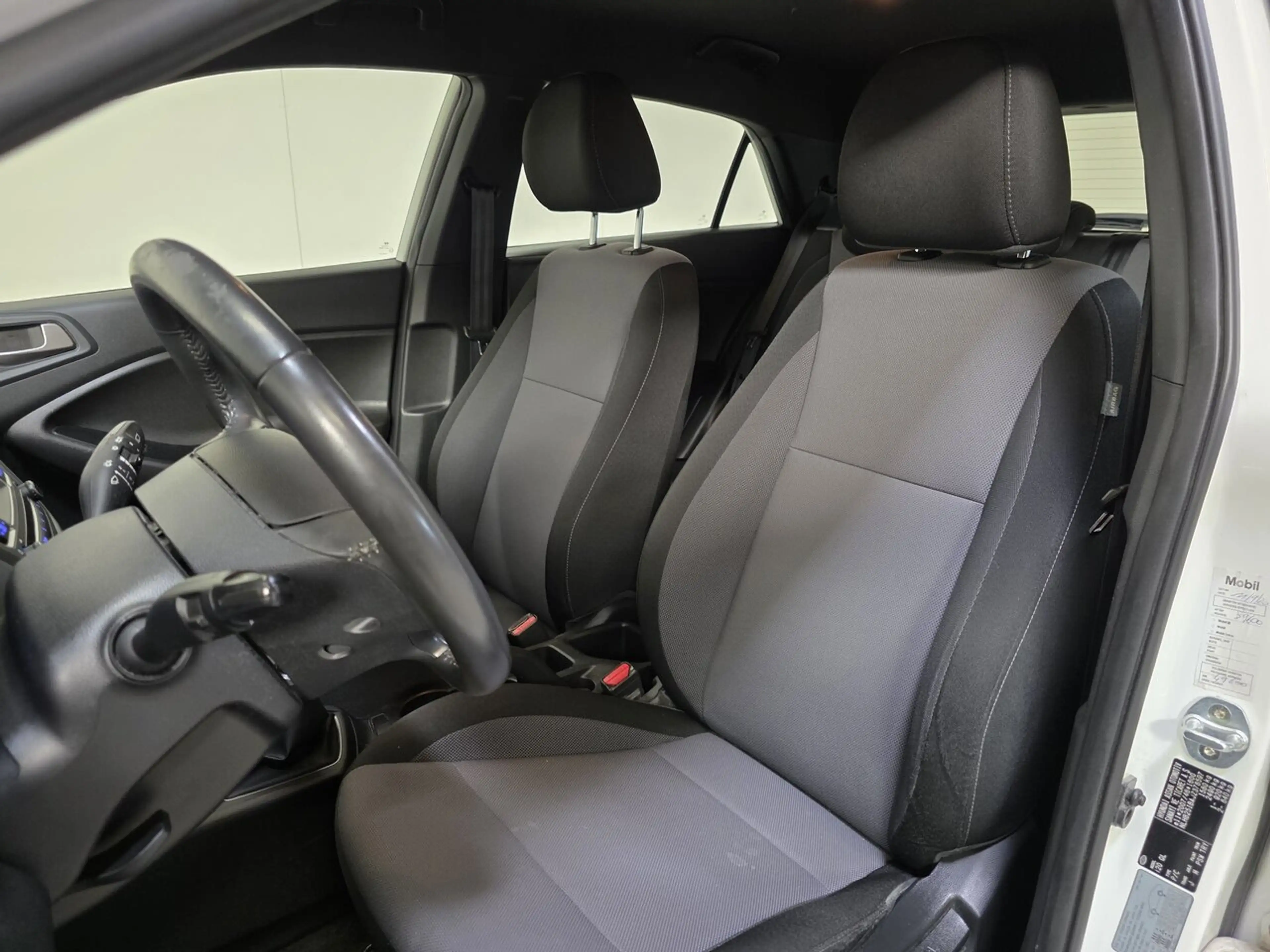Hyundai i20 1.2 Benzine - Bluetooth - Airco - Topstaat! — photo 16