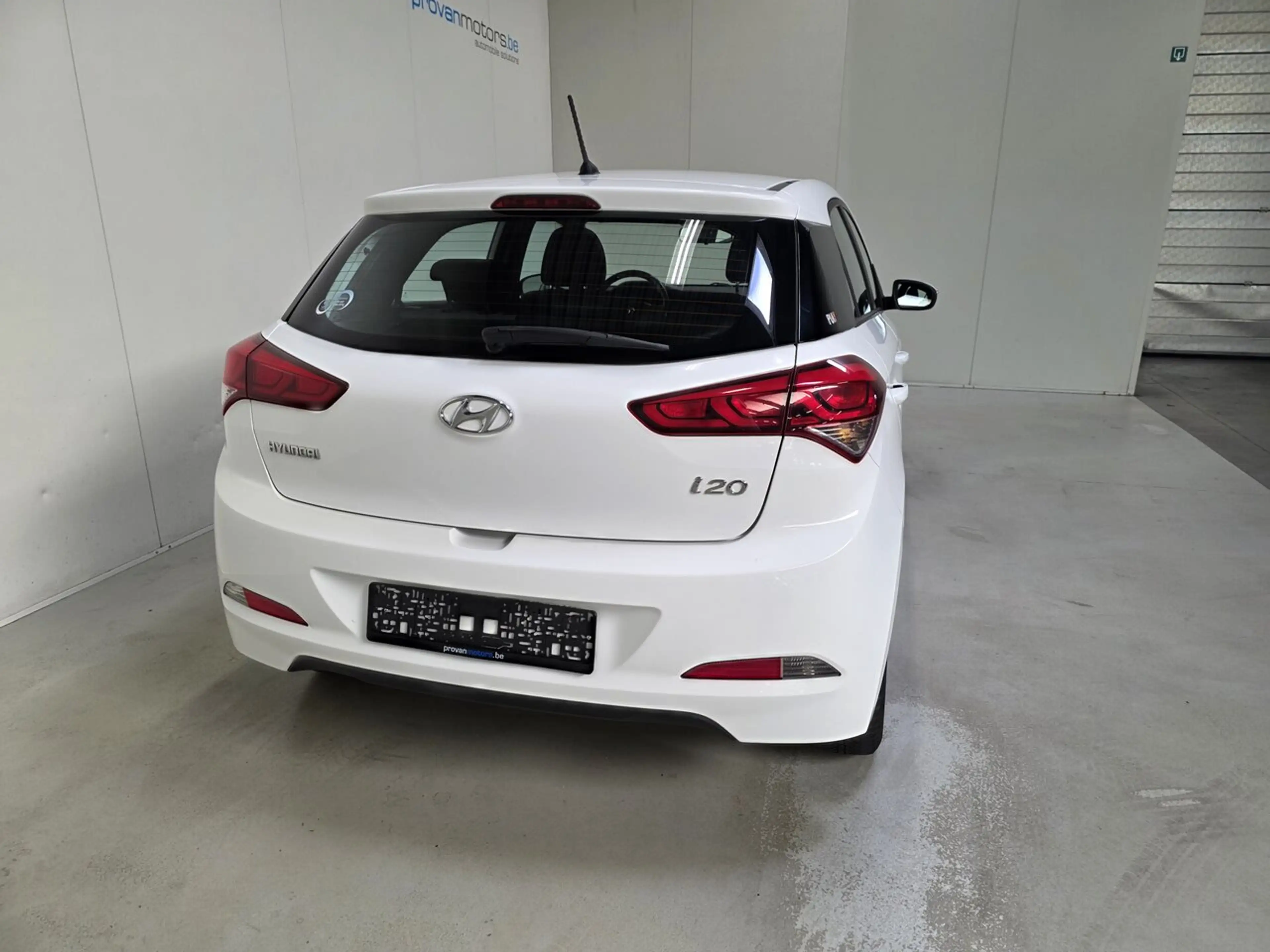 Hyundai i20 1.2 Benzine - Bluetooth - Airco - Topstaat! — photo 24