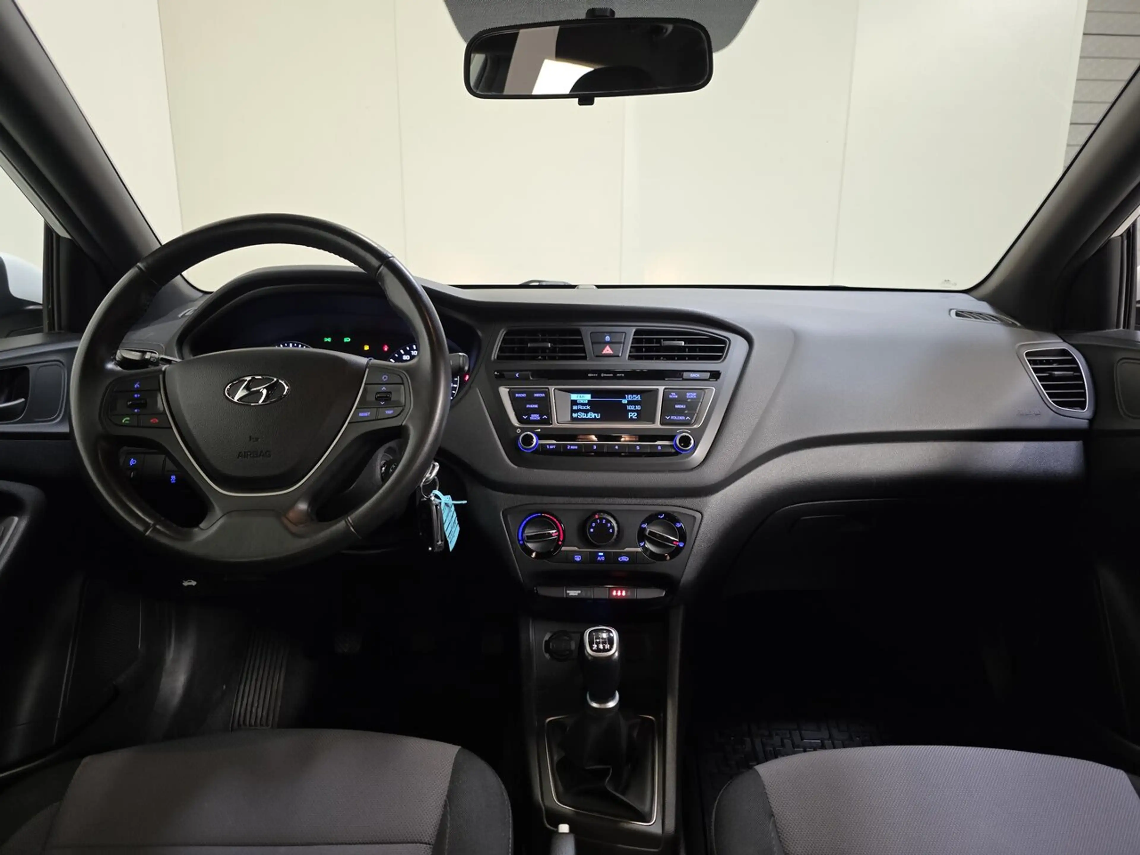 Hyundai i20 1.2 Benzine - Bluetooth - Airco - Topstaat! — photo 10