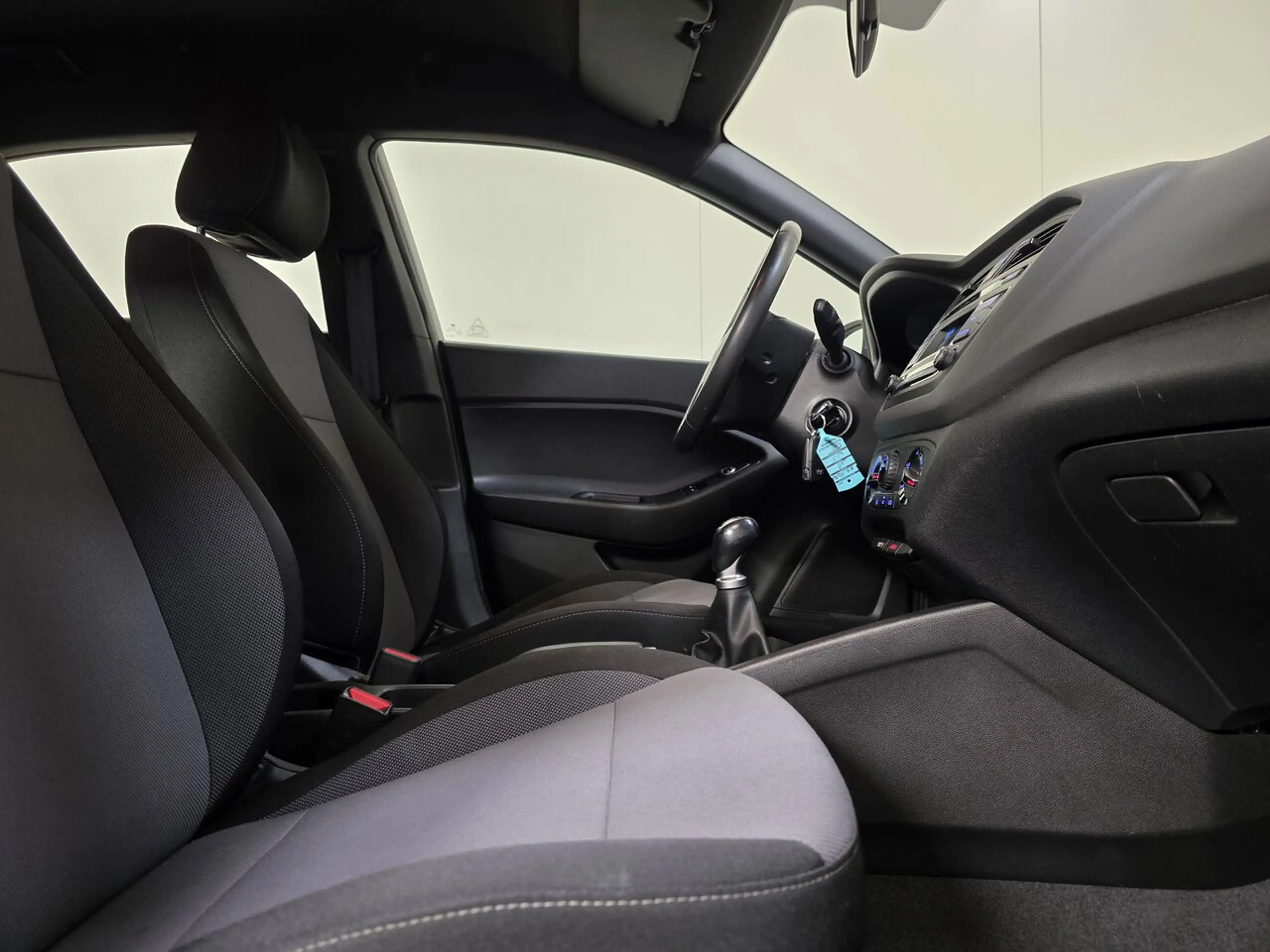 Hyundai i20 1.2 Benzine - Bluetooth - Airco - Topstaat! — photo 2