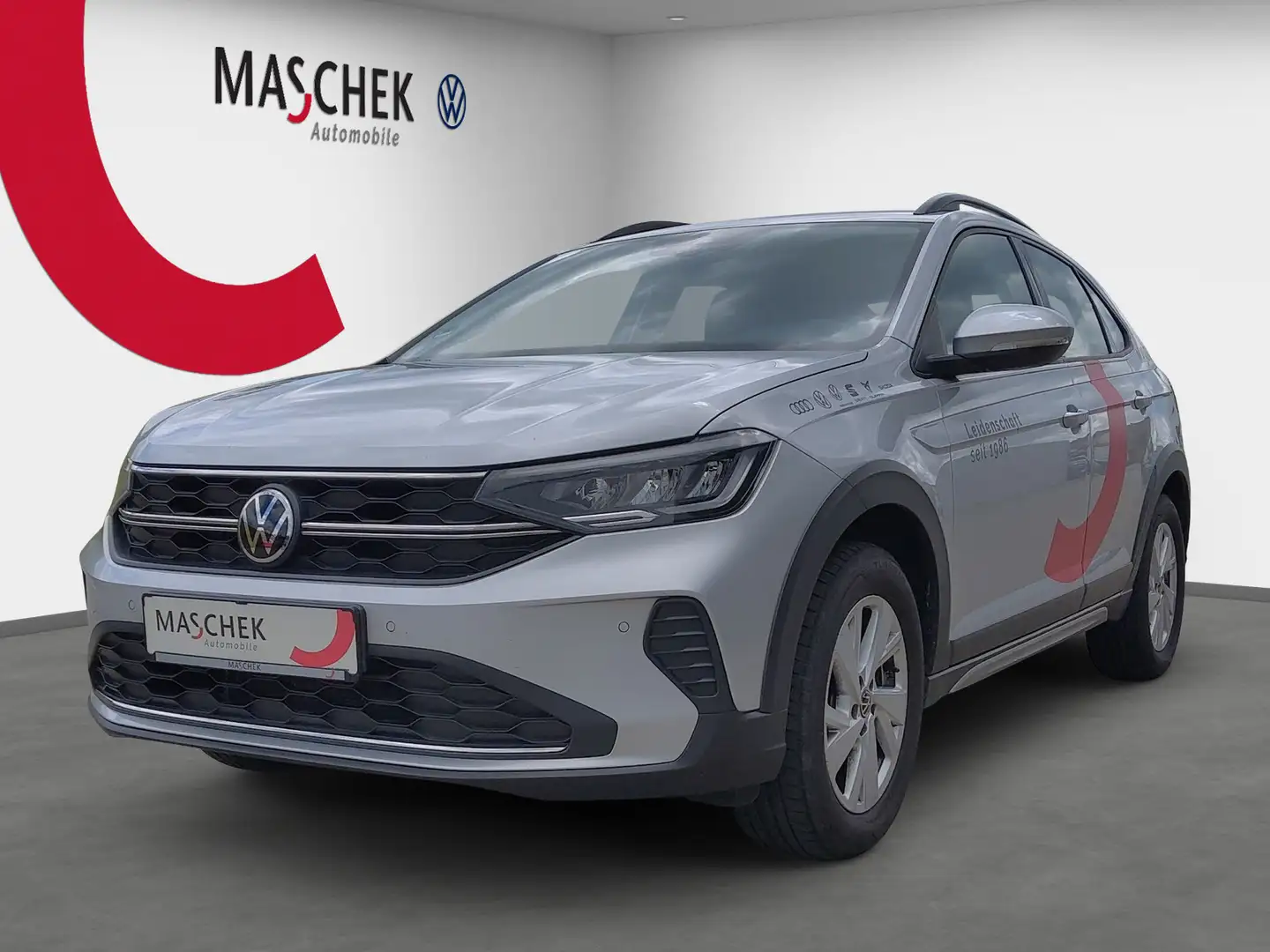 Volkswagen Taigo Life 1.0 TSI DSG AHK RearView LaneAssist LM Zilver - 1