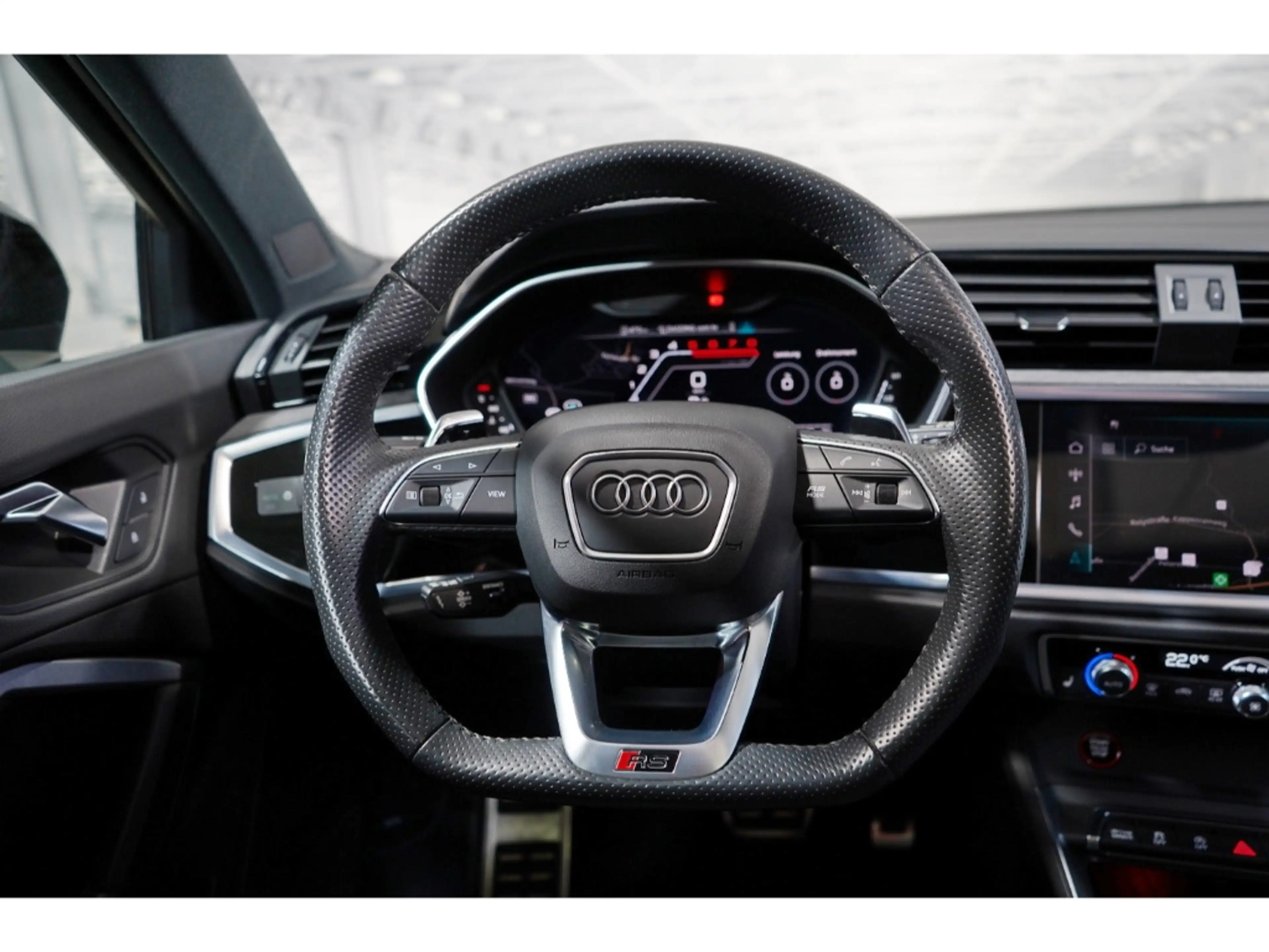 Audi RS Q3 Sportback quattro B&O Pano AHK RS-AGA 280 — photo 7