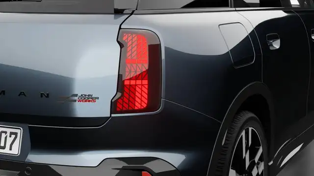 Mini Countryman view 8