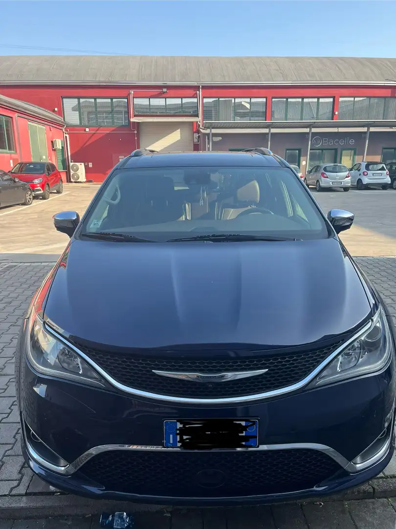 Chrysler Pacifica 3.6 V6 Limited at9 - 1