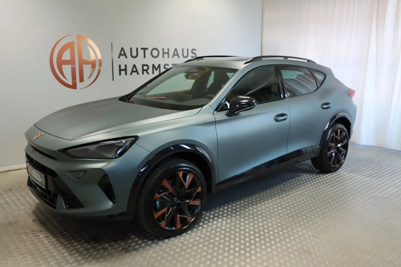 CUPRA Formentor 2.0 TDI DSG AHK Panodach Kamera Grijs - 2