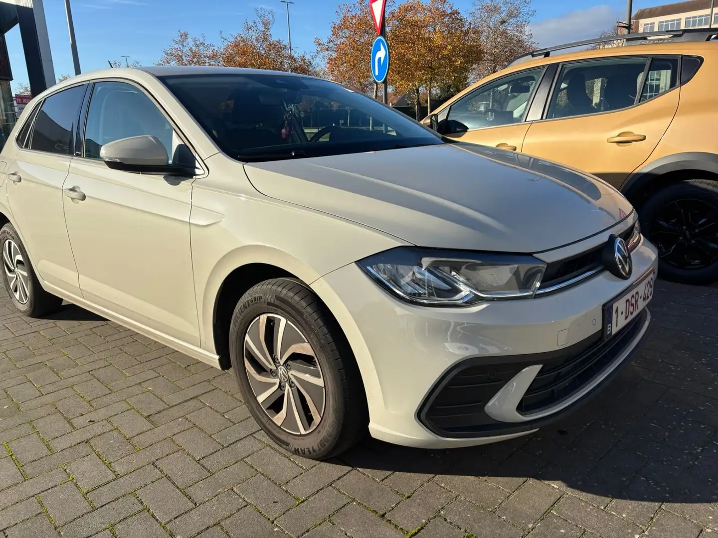 Volkswagen Polo 1.0 TSI OPF DSG Life - 1