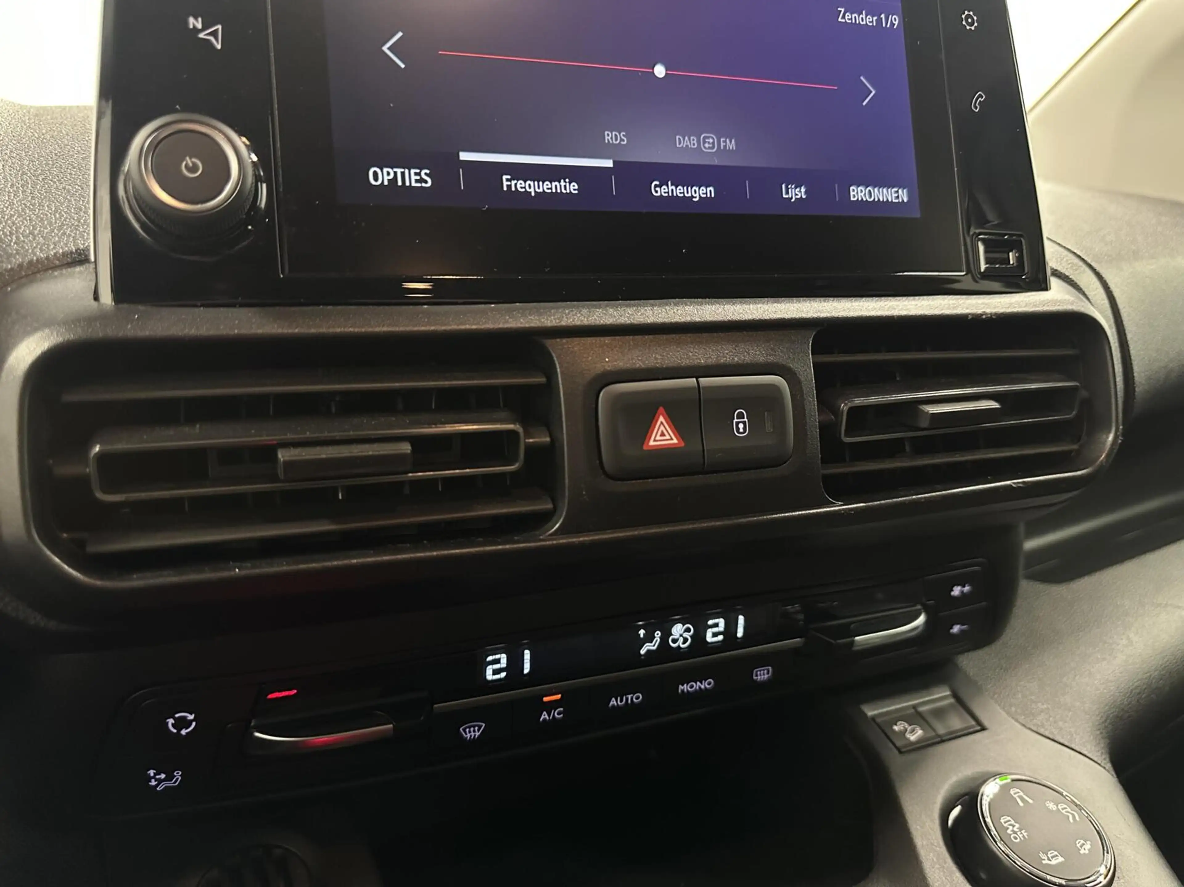 Opel Combo Life 1.2 Turbo L2H1 Edition TREKHAAK LM CRUISE CAMERA E — photo 49