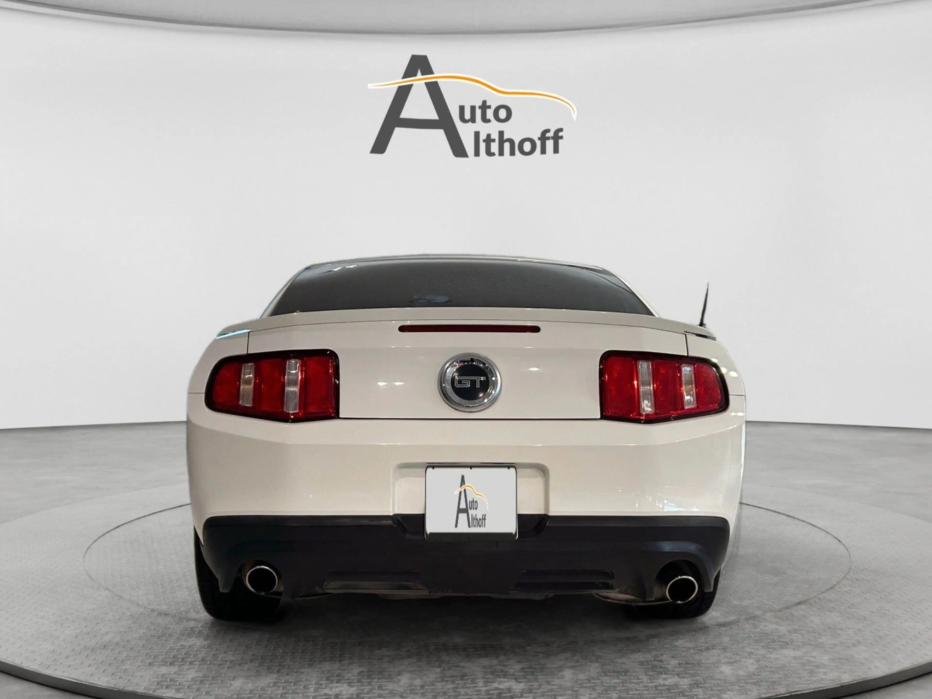 Ford Mustang 5.0 GT — photo 5
