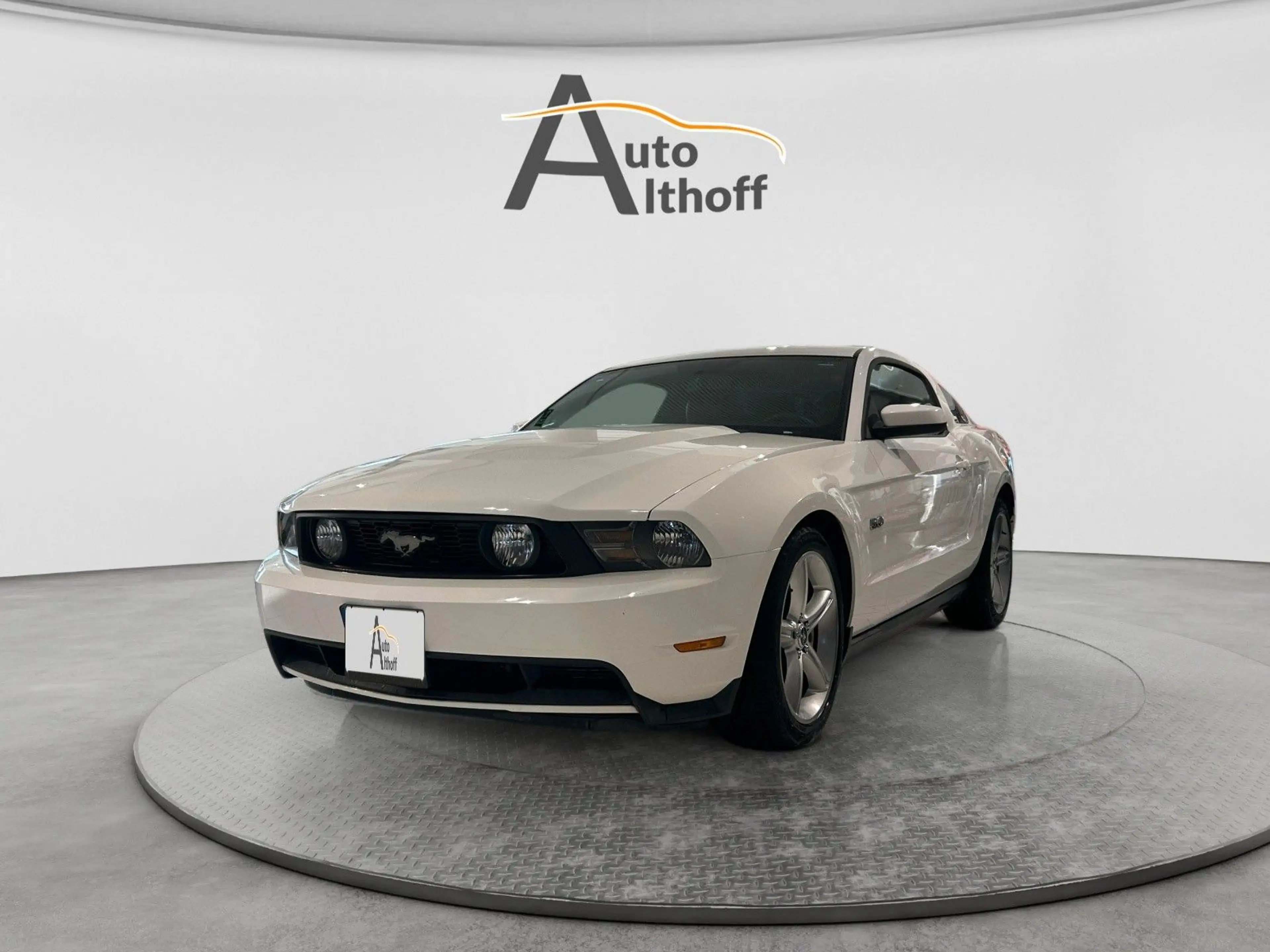 Ford Mustang 5.0 GT — photo 3