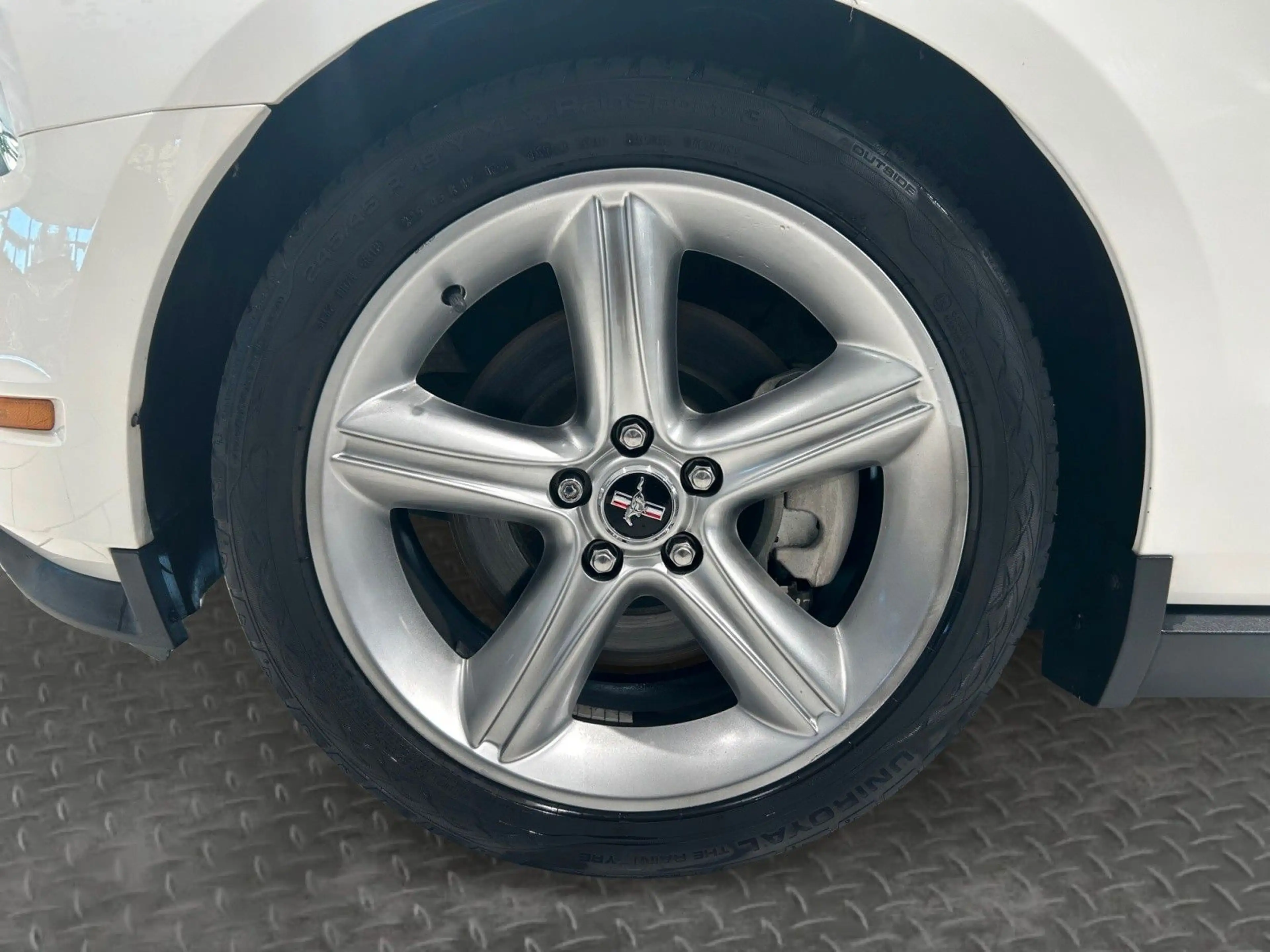 Ford Mustang 5.0 GT — photo 7
