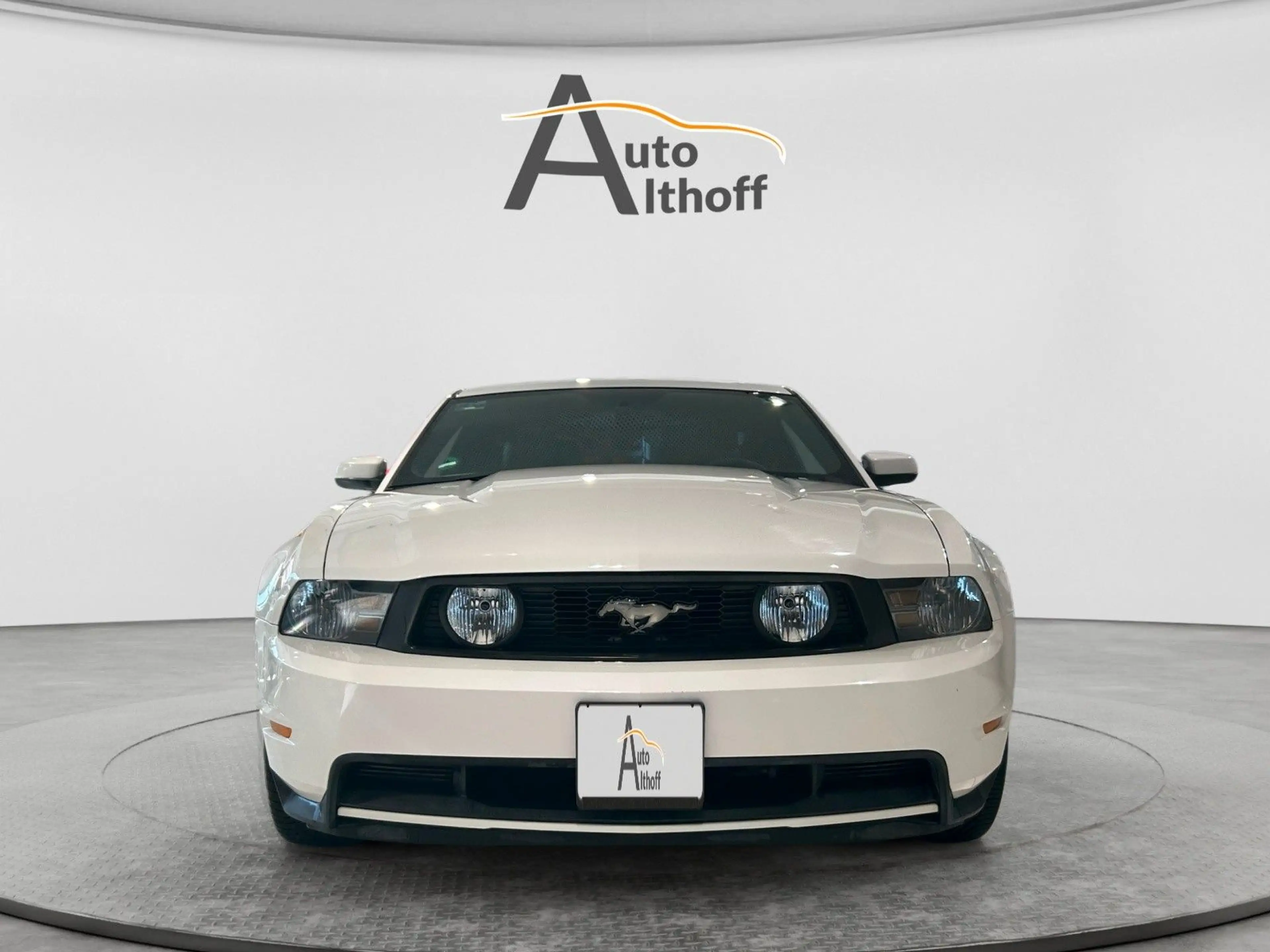 Ford Mustang 5.0 GT — photo 2