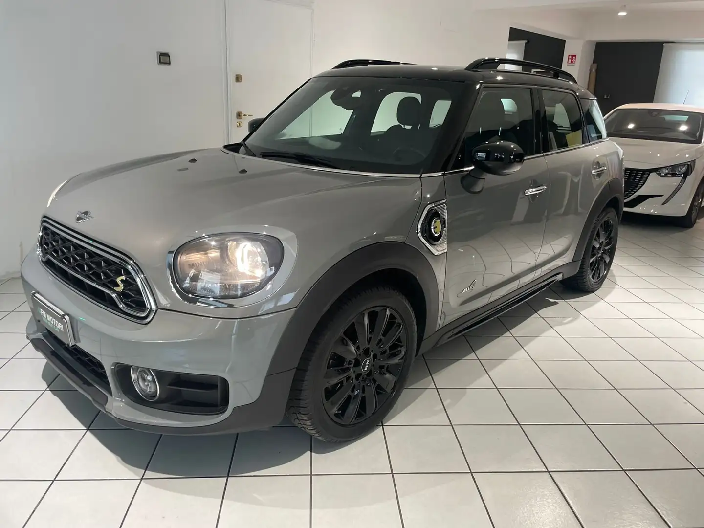 MINI Cooper S Countryman Mini 1.5 Cooper SE Hype Countryman ALL4 Automatica Gris - 1