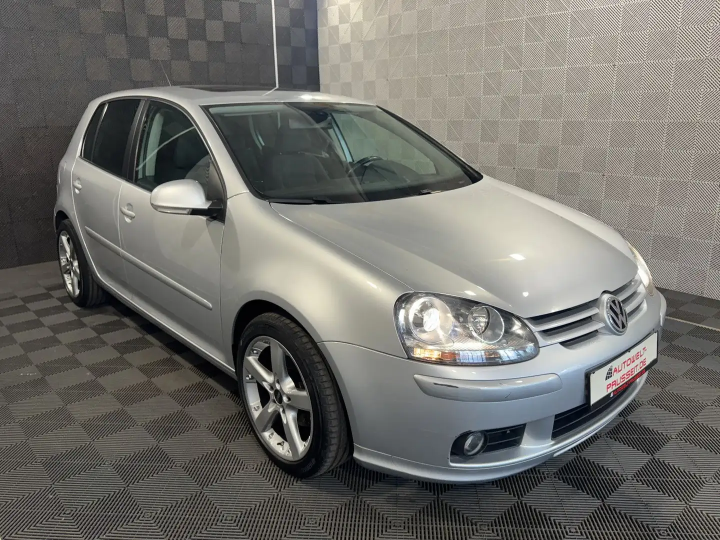 Volkswagen Golf V Lim.*Comfortline*DESIGN-PDC H.-S.DACH-16" Plateado - 1