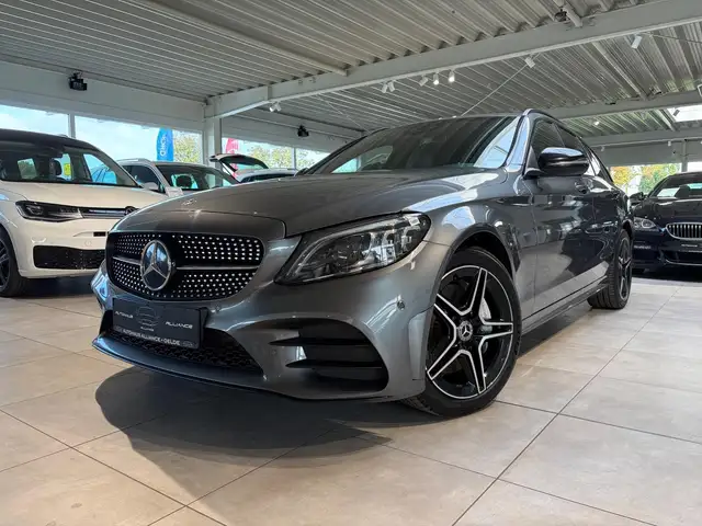 Mercedes-Benz C 300 C 300 d T AMG Line 4Matic * Burmester * AHK *