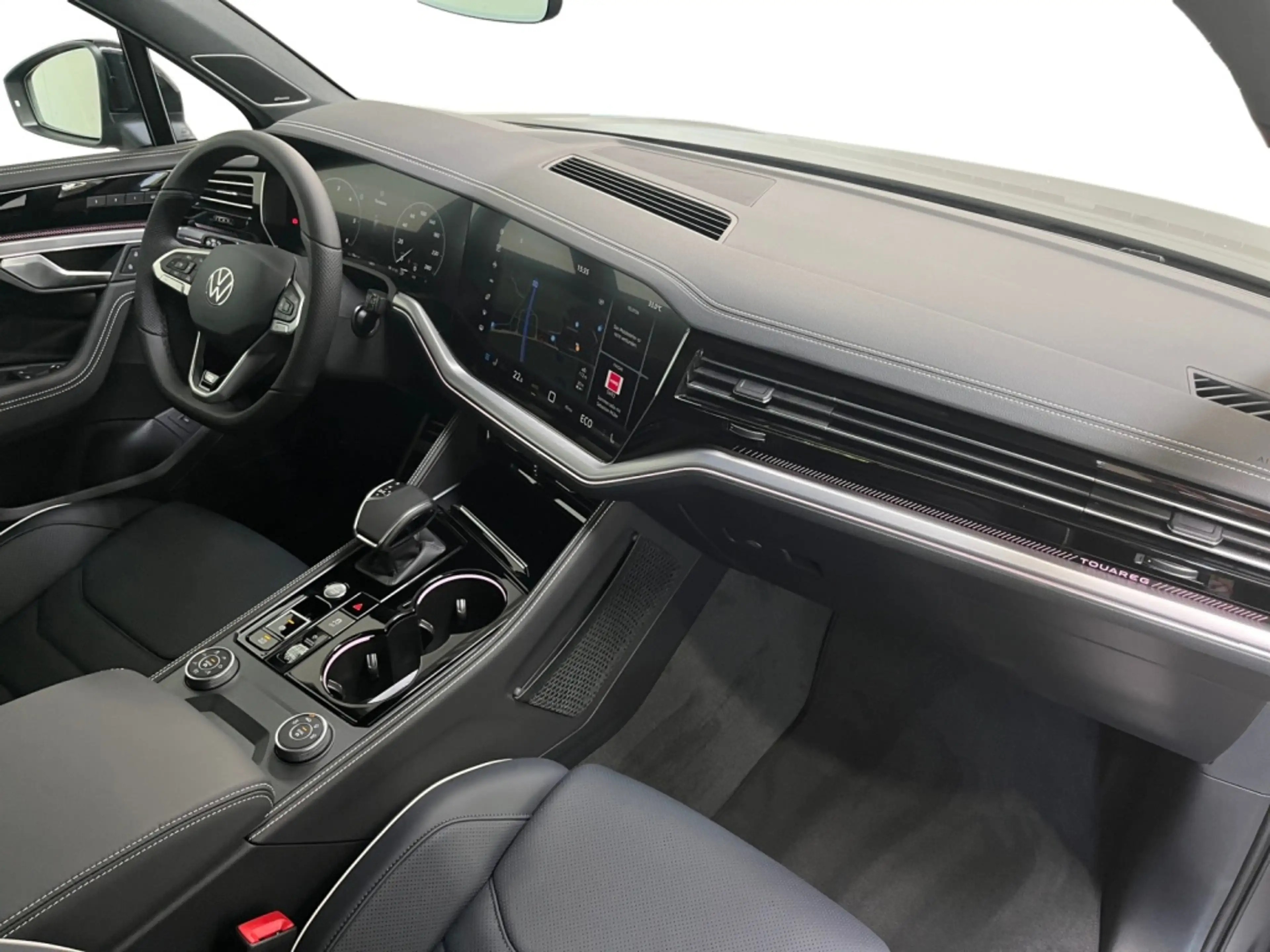 Volkswagen Touareg 3.0 TDI R-Line 4motion Style+Fahrassist — photo 5