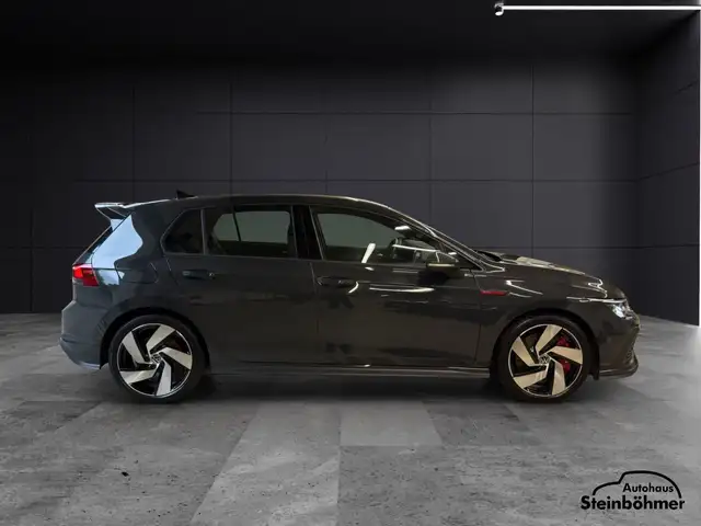 Volkswagen Golf view 8