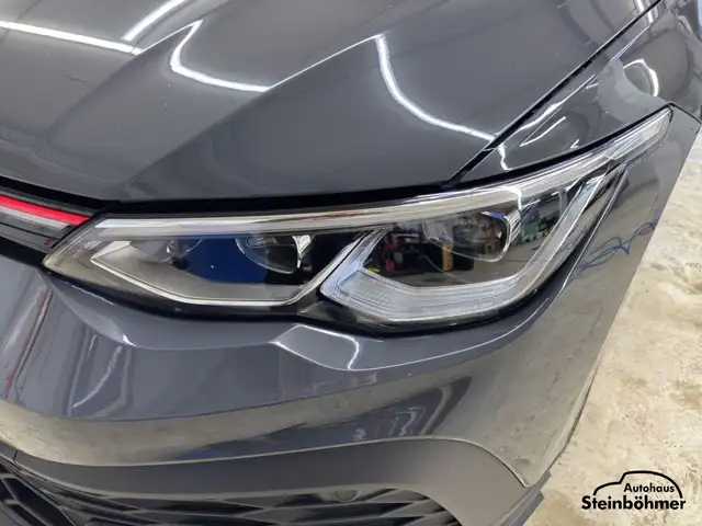 Volkswagen Golf view 11