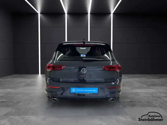 Volkswagen Golf view 5