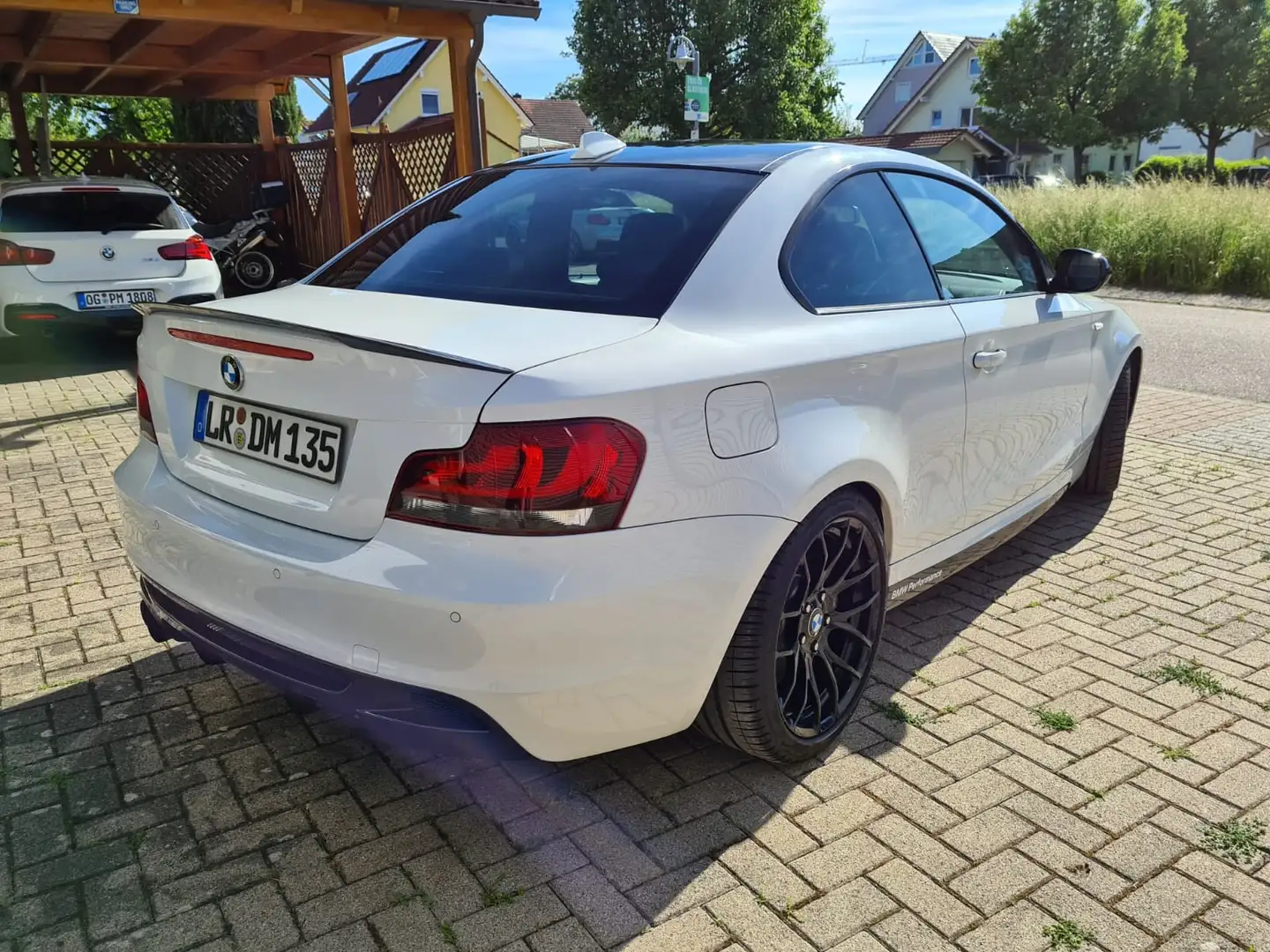 BMW 135 135i Coupe - 2