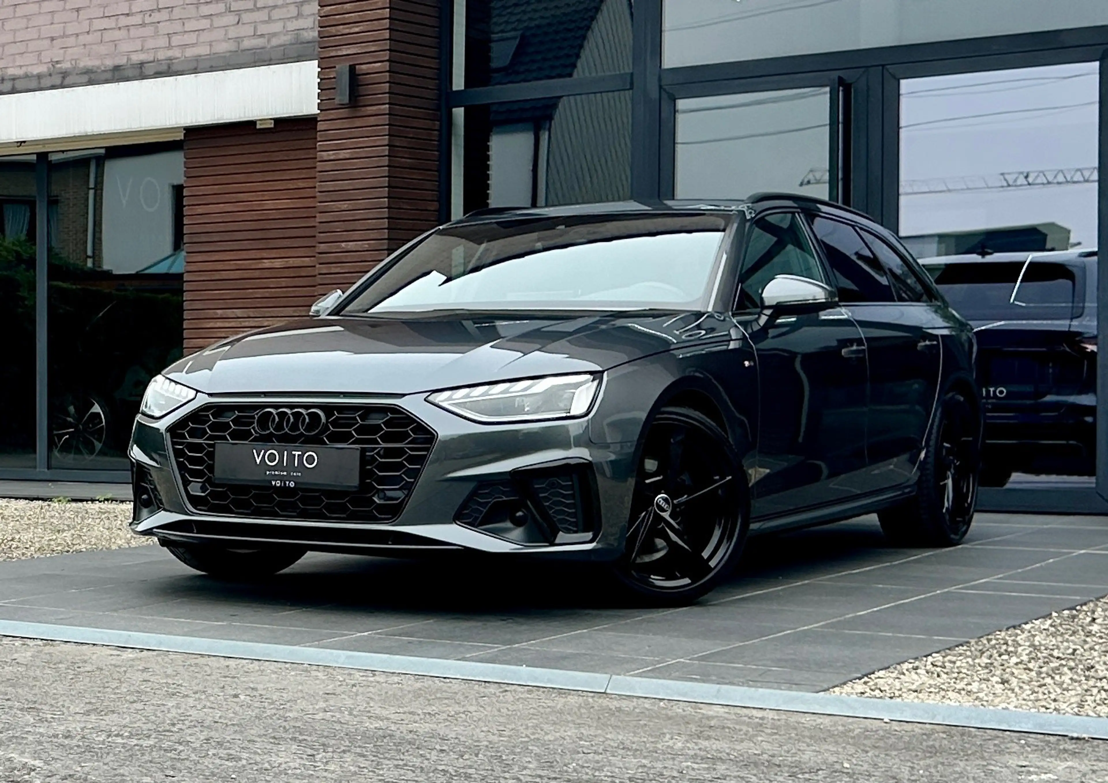Audi A4 Avant 35TFSI S-tronic 3X S-LINE/CAM/TREKH/ACC/VIRTUAL/NAVI/CARPLAY — photo 3