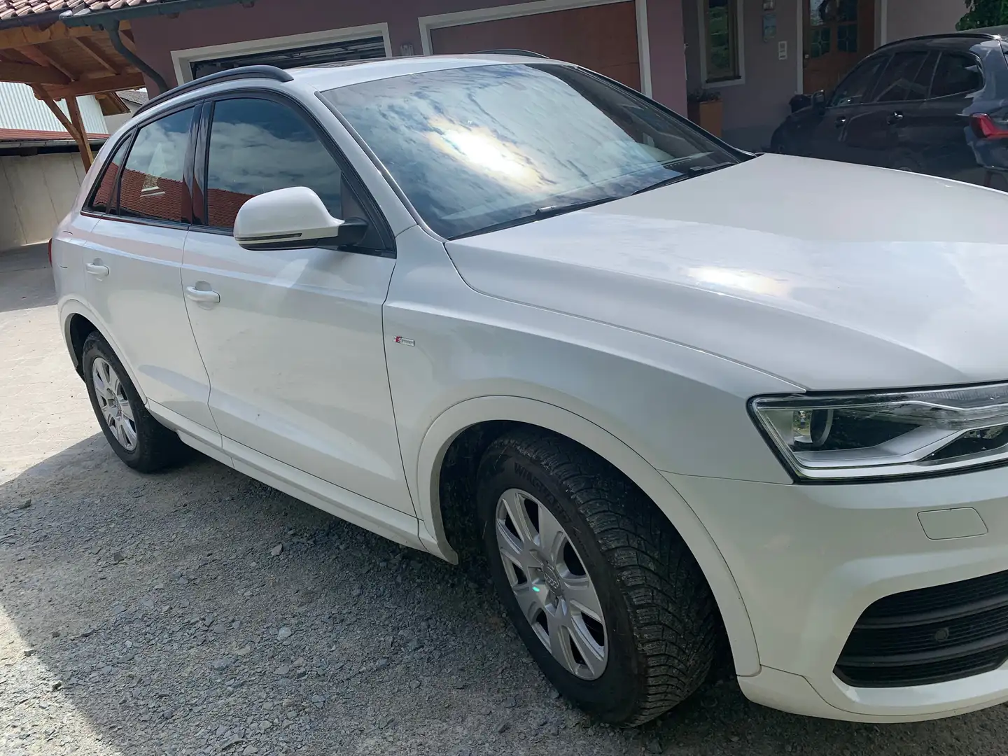 Audi Q3 Q3 1.4 TFSI S Line ultra sport Weiß - 1