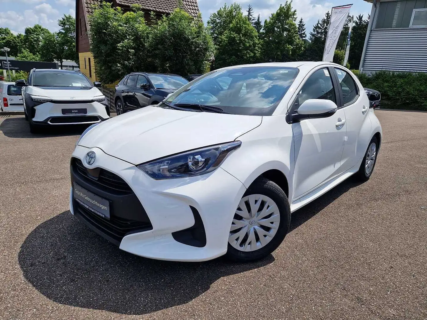 Toyota Yaris Hybrid 5-Türer 116 1.5 VVT-i Business Weiß - 1