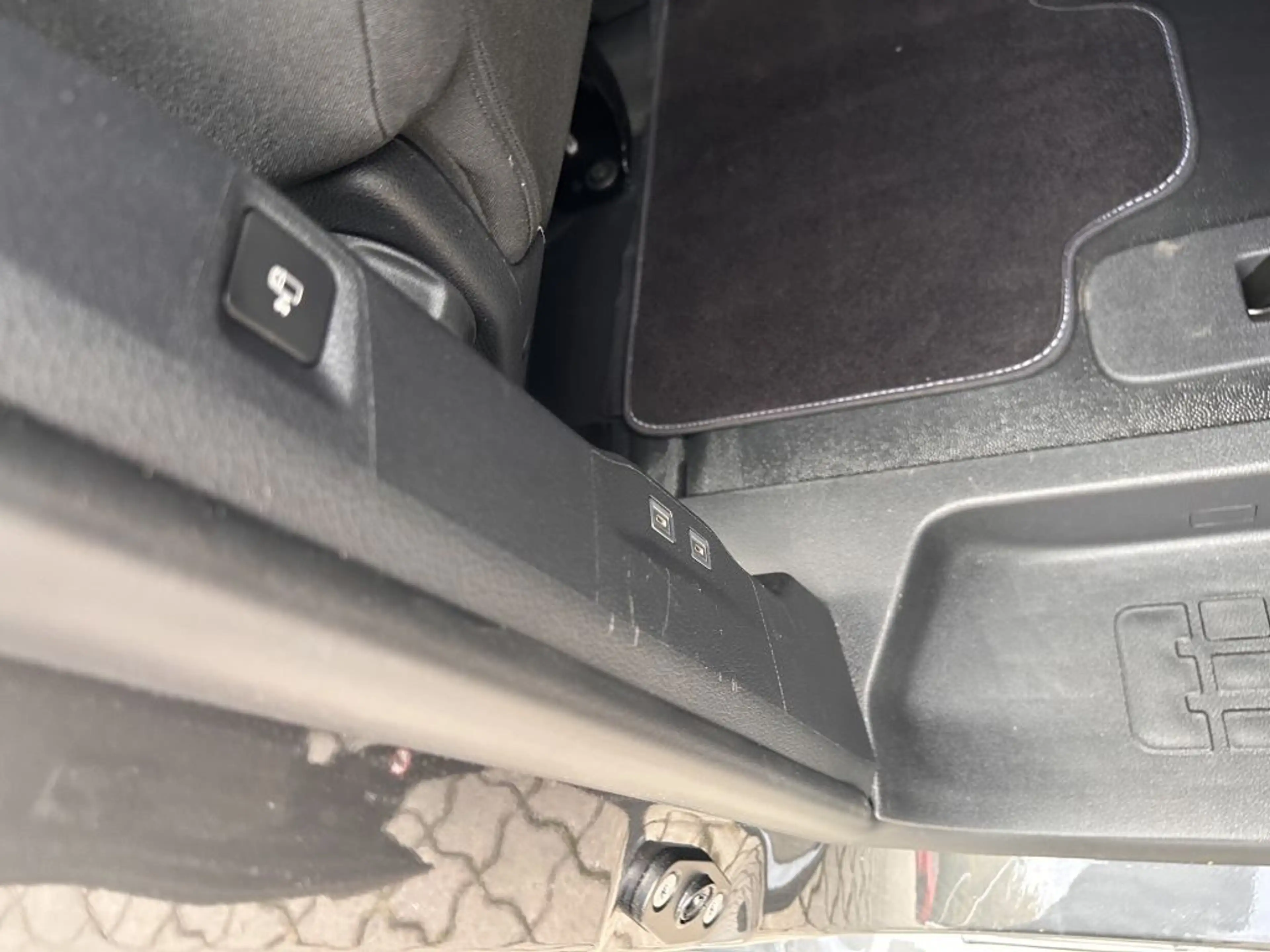 Opel Zafira 2.2 D XL Aut 132 kW Edition +AHK+9-SITZE+ — photo 13