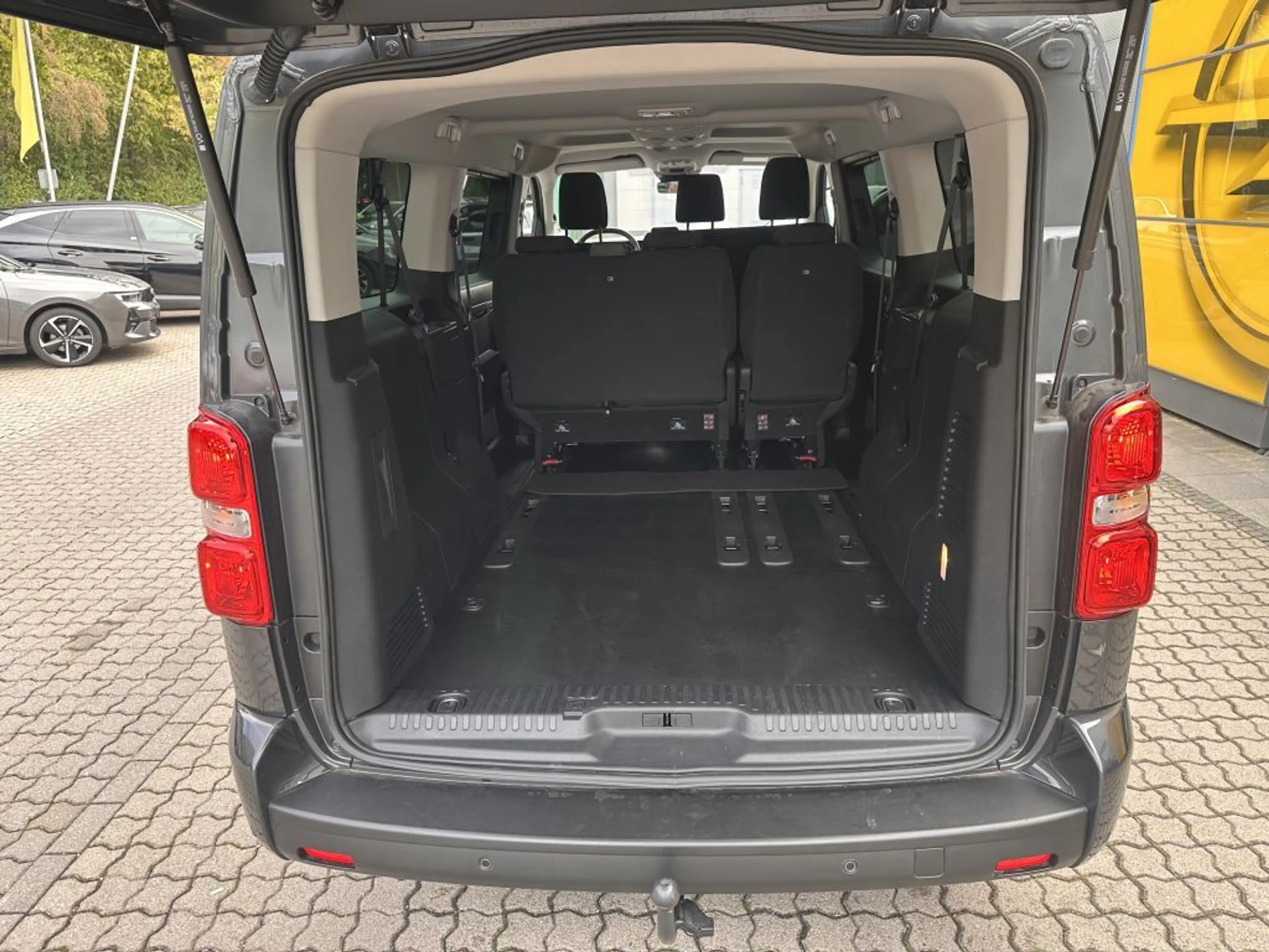 Opel Zafira 2.2 D XL Aut 132 kW Edition +AHK+9-SITZE+ — photo 7