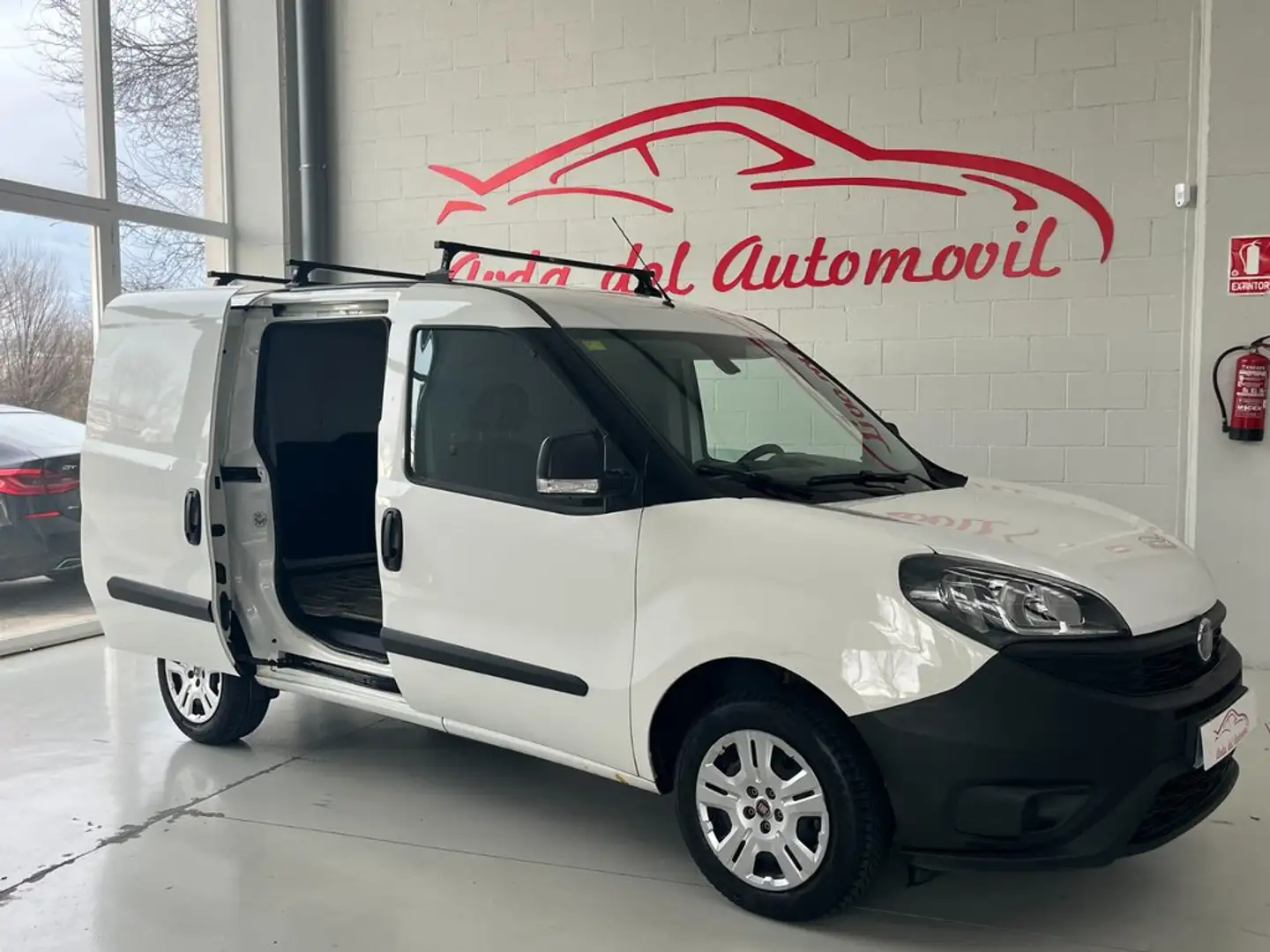 Fiat Cargo SX 1.3 Mjet 70 kW (95 CV) Blanc - 2