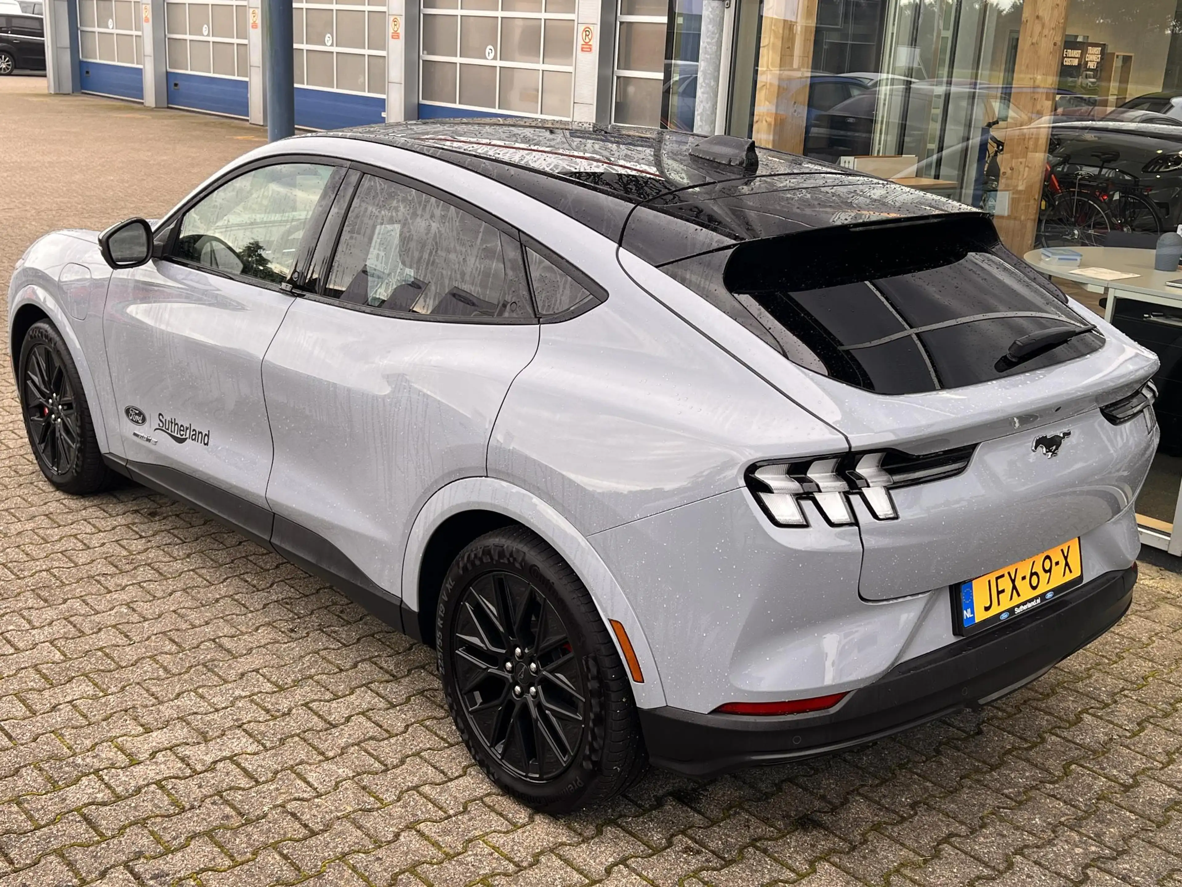 Ford Mustang Mach-E Extended Premium RWD 91 kWh 294pk | Tech pack Plus — photo 10