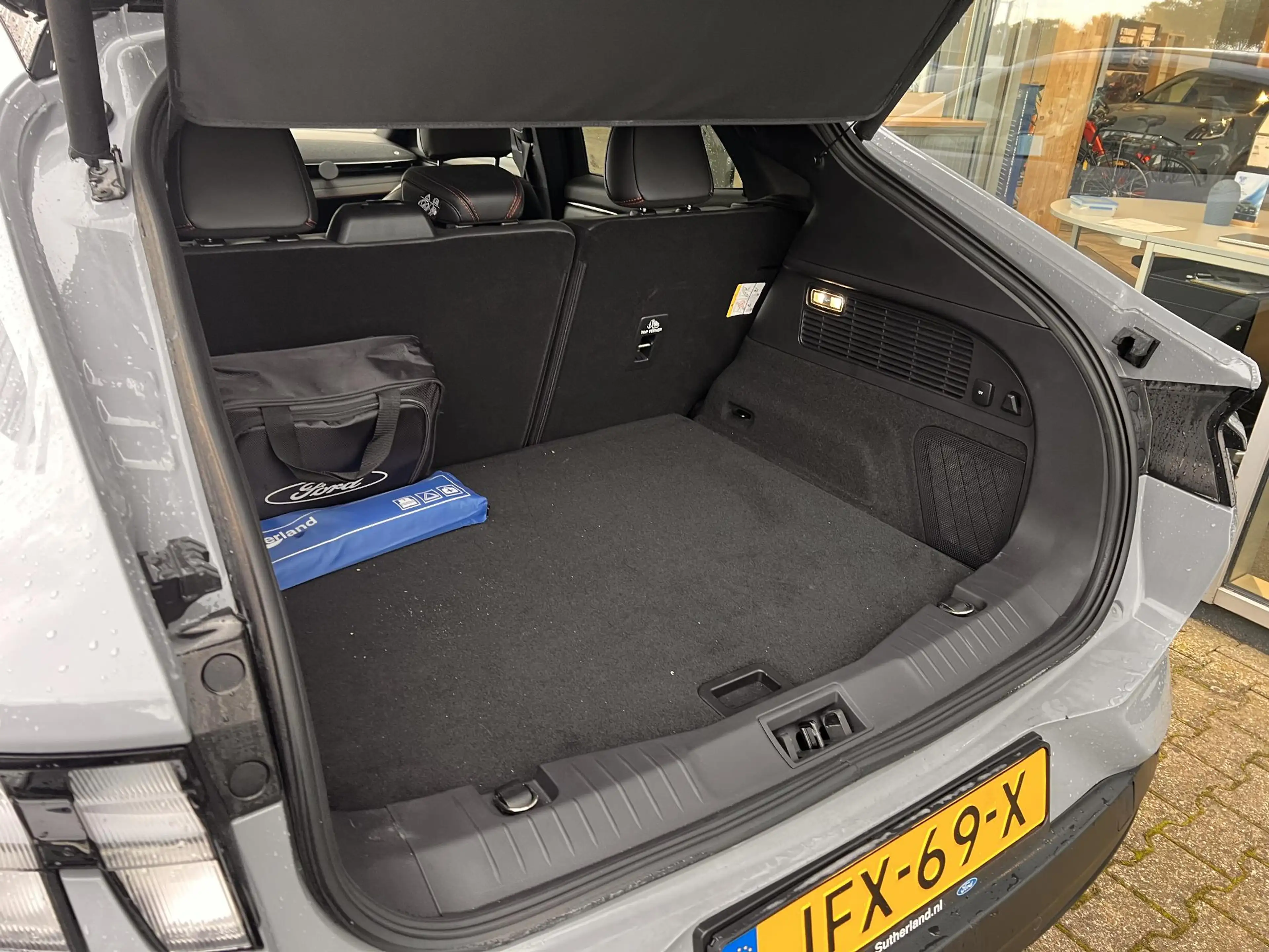 Ford Mustang Mach-E Extended Premium RWD 91 kWh 294pk | Tech pack Plus — photo 8