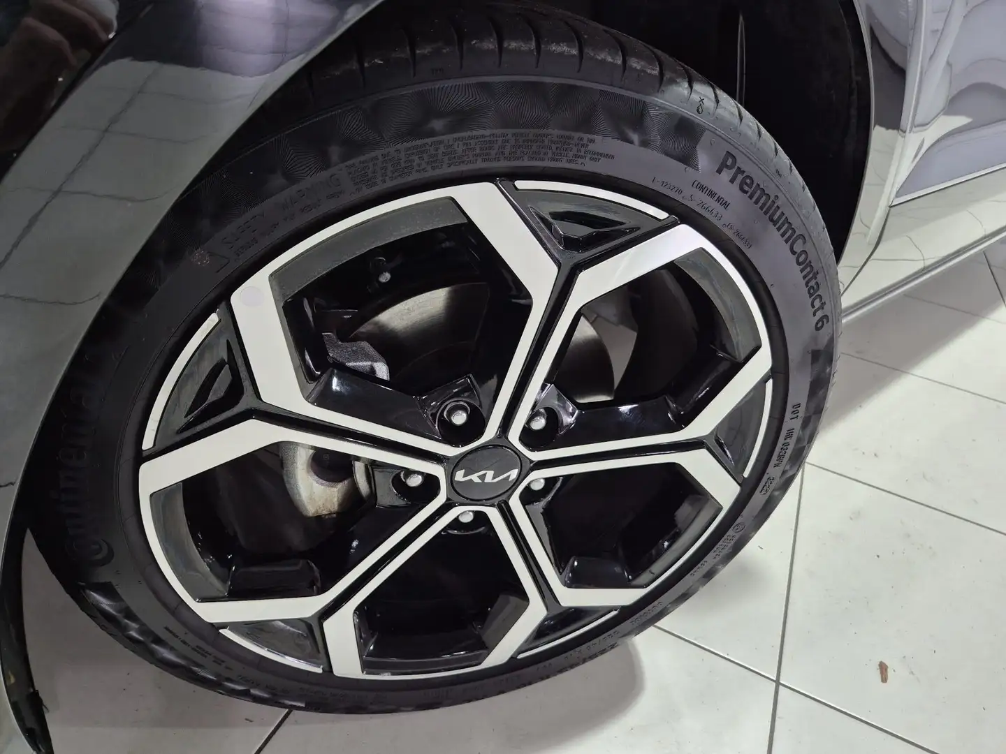 Kia Niro 1.6 GDi Hybrid DynamicLine 18 inch, Apple Carplay/ Grijs - 2