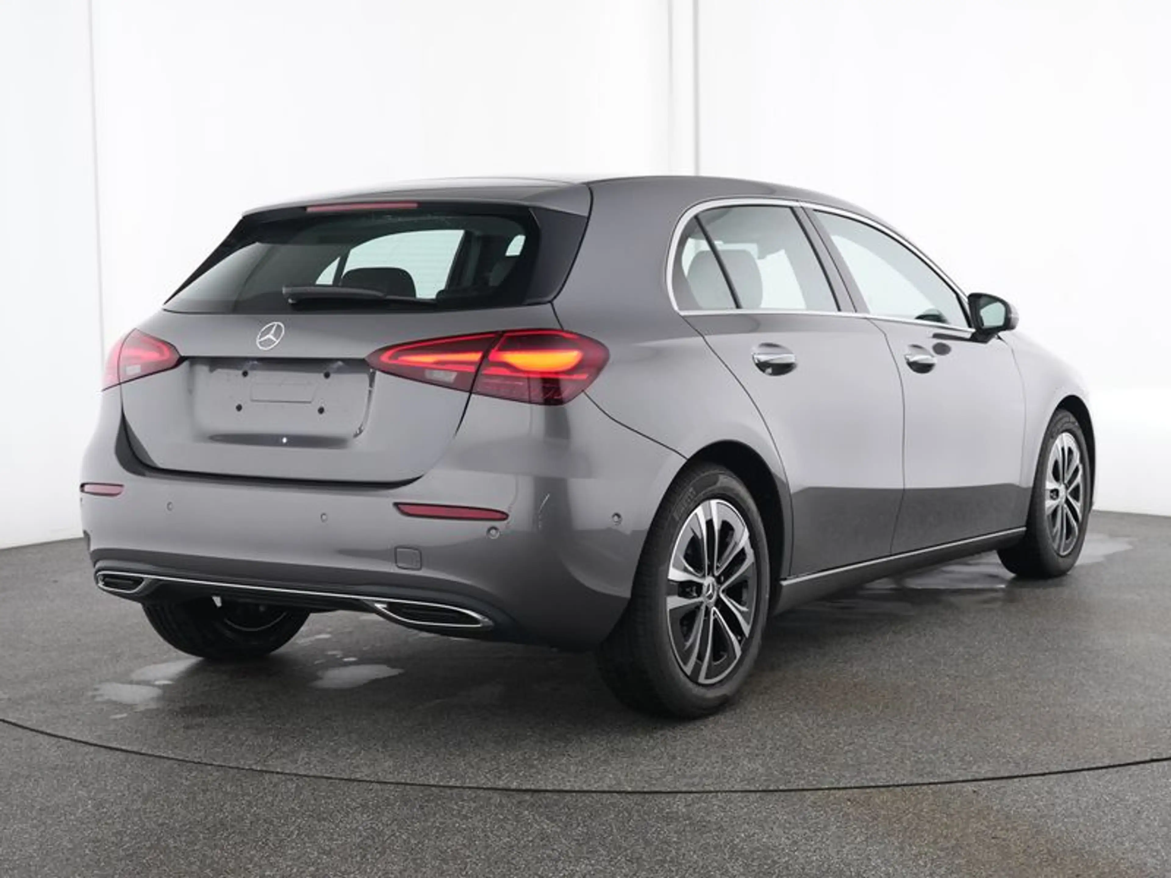 Mercedes-Benz A 180 Progressive*KeyGo*Sitzhzg.*LED*Kamera*DAB* — photo 2