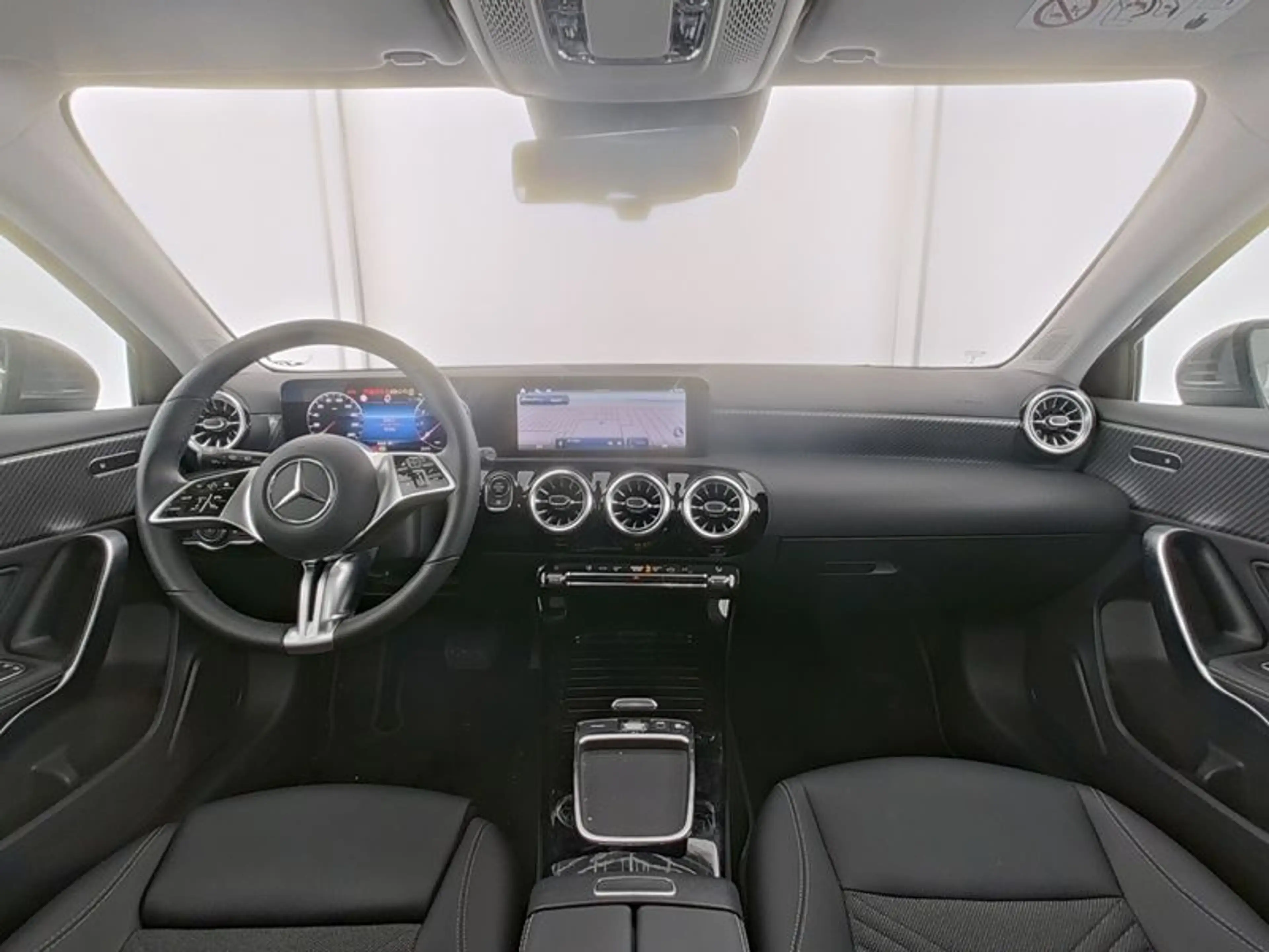 Mercedes-Benz A 180 Progressive*KeyGo*Sitzhzg.*LED*Kamera*DAB* — photo 6