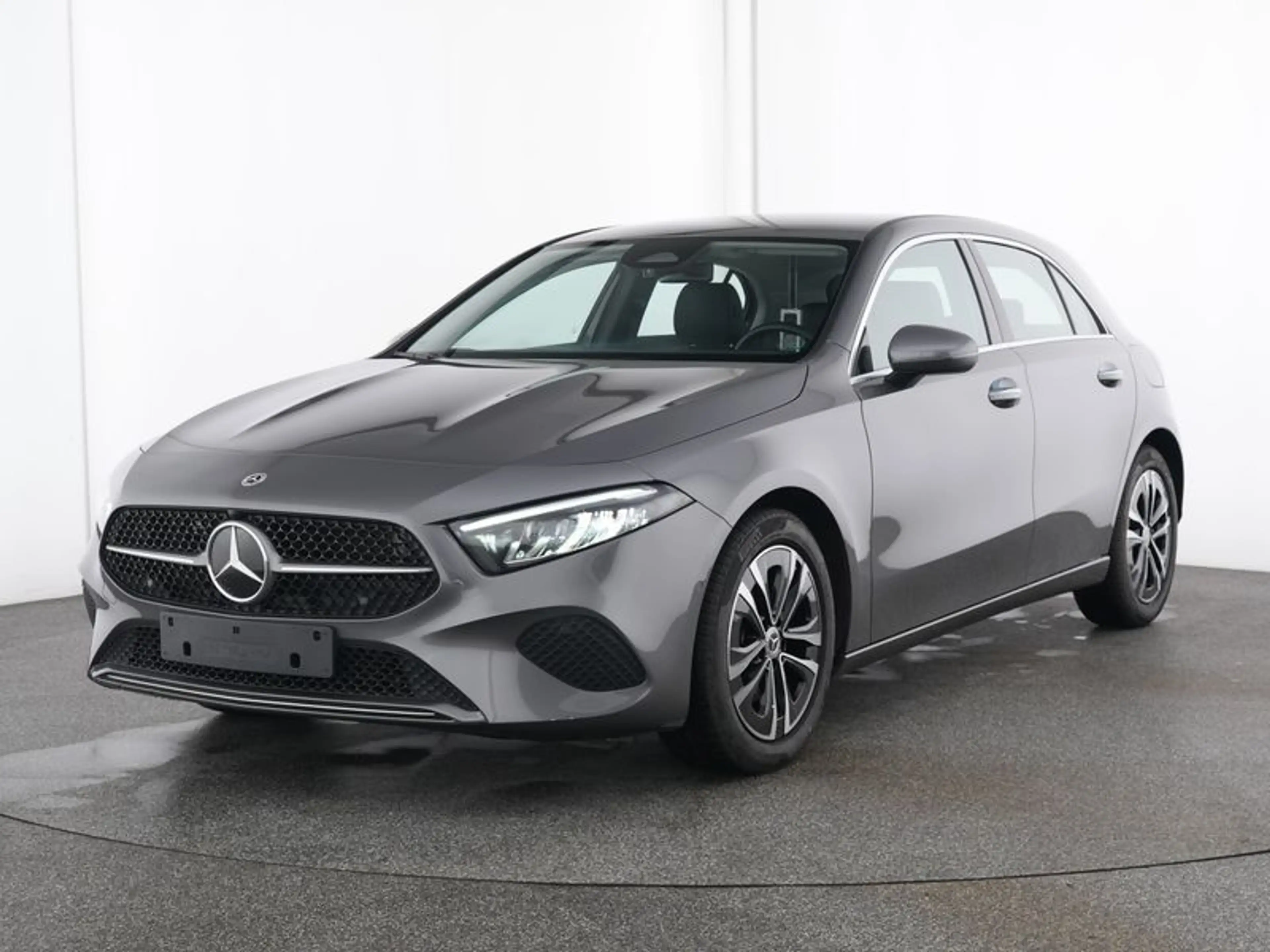 Mercedes-Benz A 180 Progressive*KeyGo*Sitzhzg.*LED*Kamera*DAB*