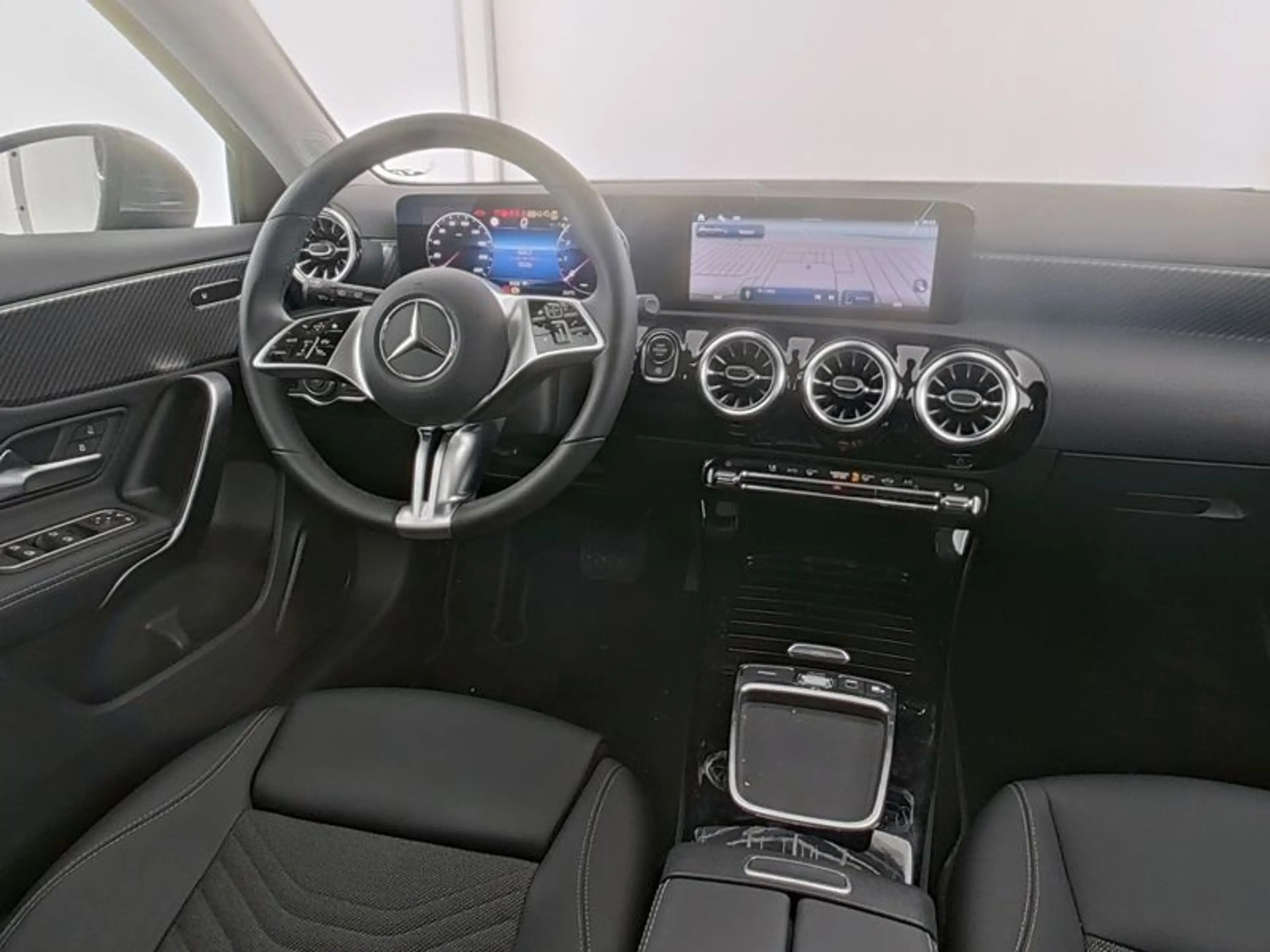 Mercedes-Benz A 180 Progressive*KeyGo*Sitzhzg.*LED*Kamera*DAB* — photo 5