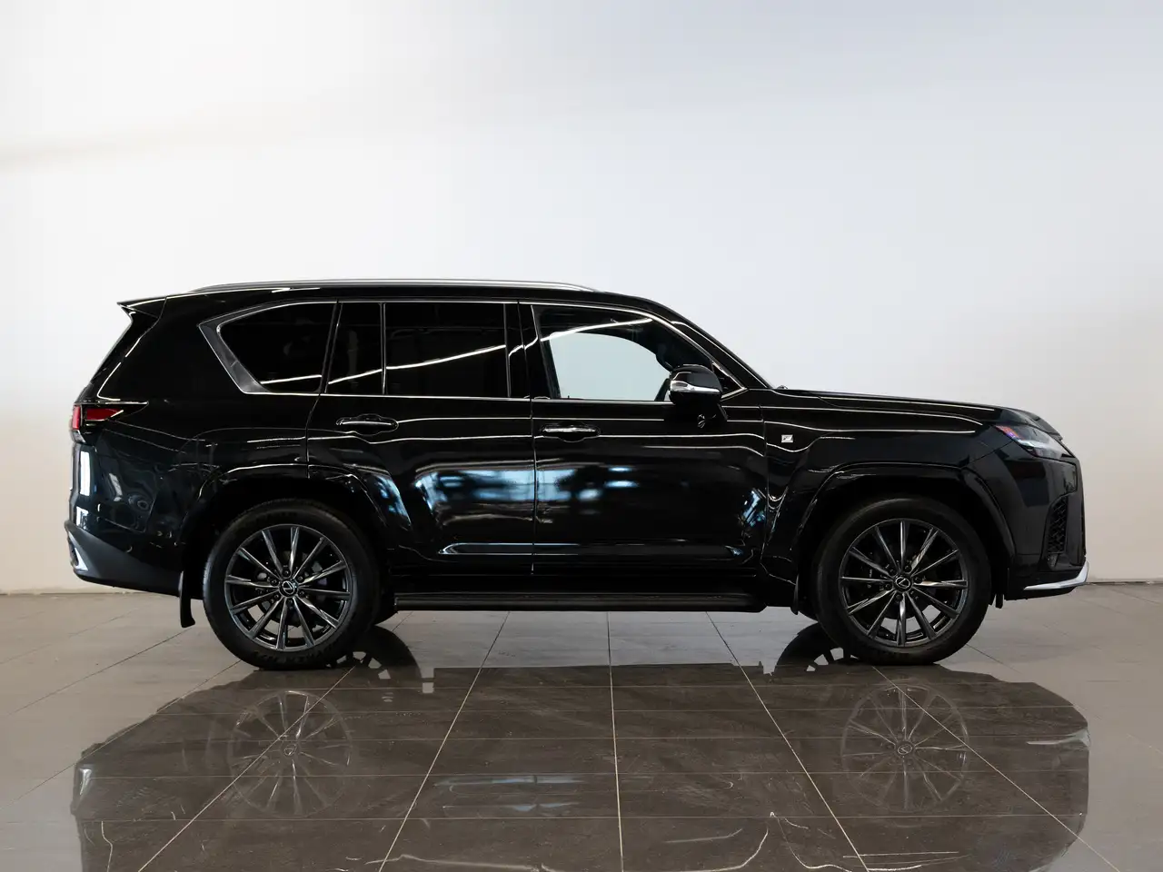 Lexus LX снимка Lexus LX