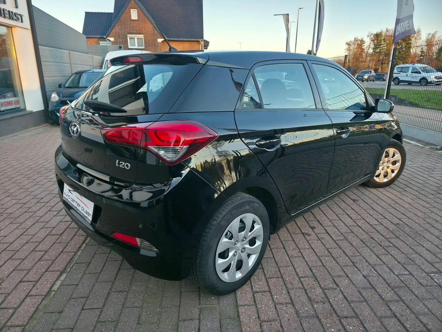 Hyundai i20 1.2i |Airco|12 M Garantie|Facelift Noir - 2