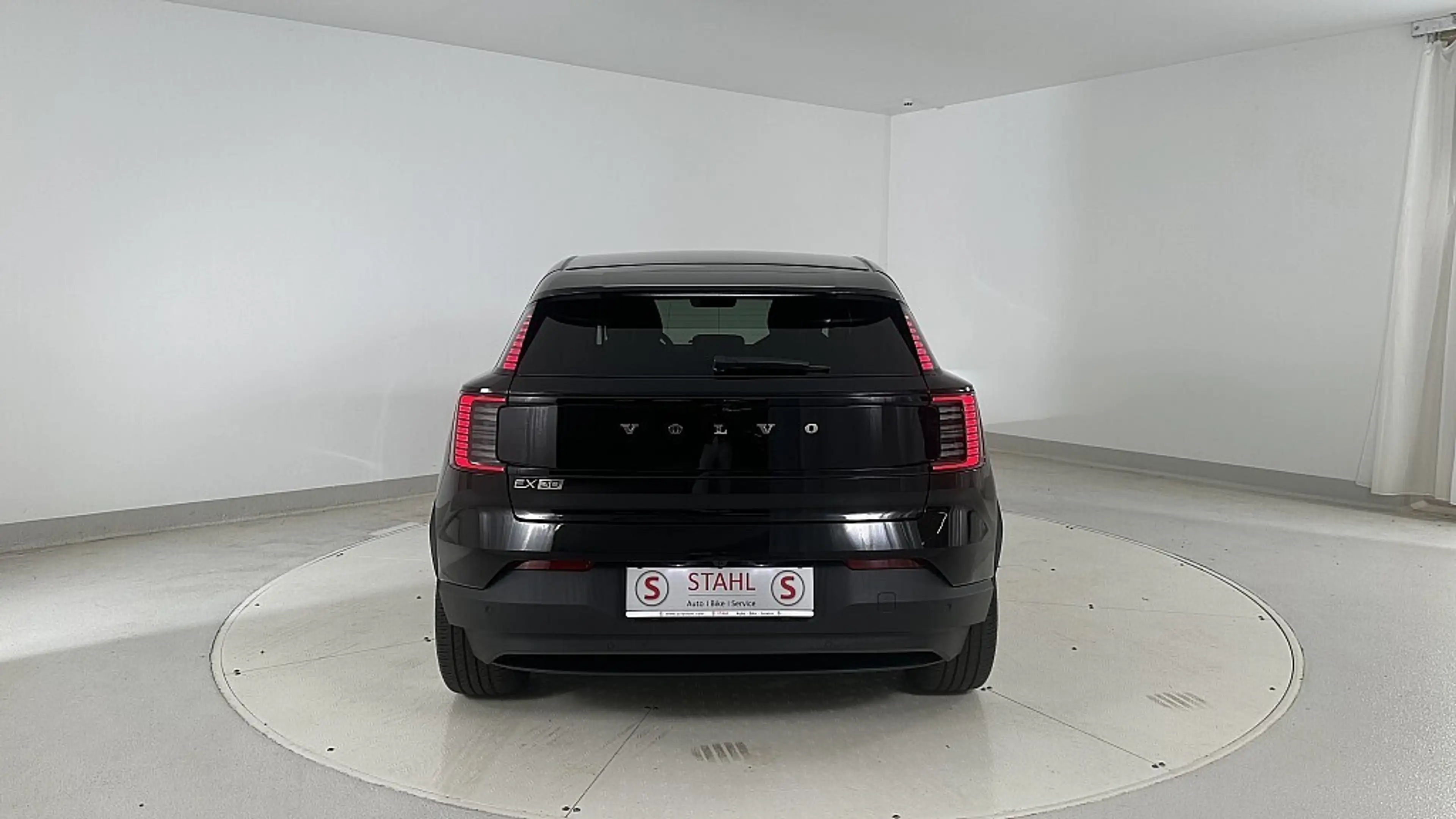 Volvo EX30 Single Motor Extended Range 69kWh Plus | Stahl ... — photo 5