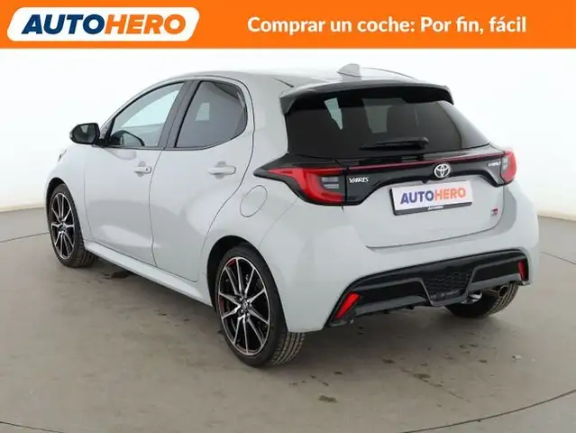 Toyota Yaris view 4