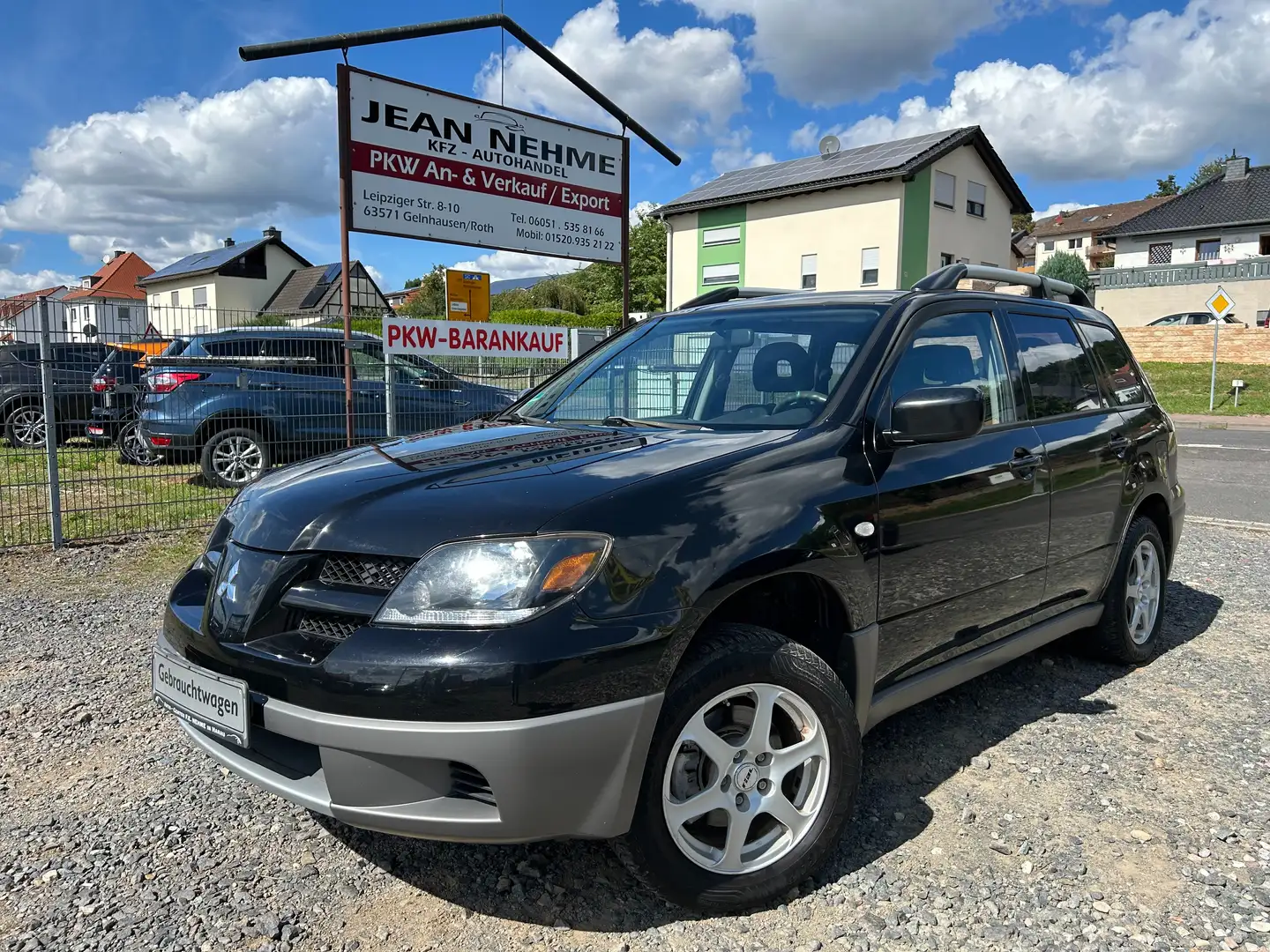 Mitsubishi Outlander 2.0 Comfort Allrad Grau - 1