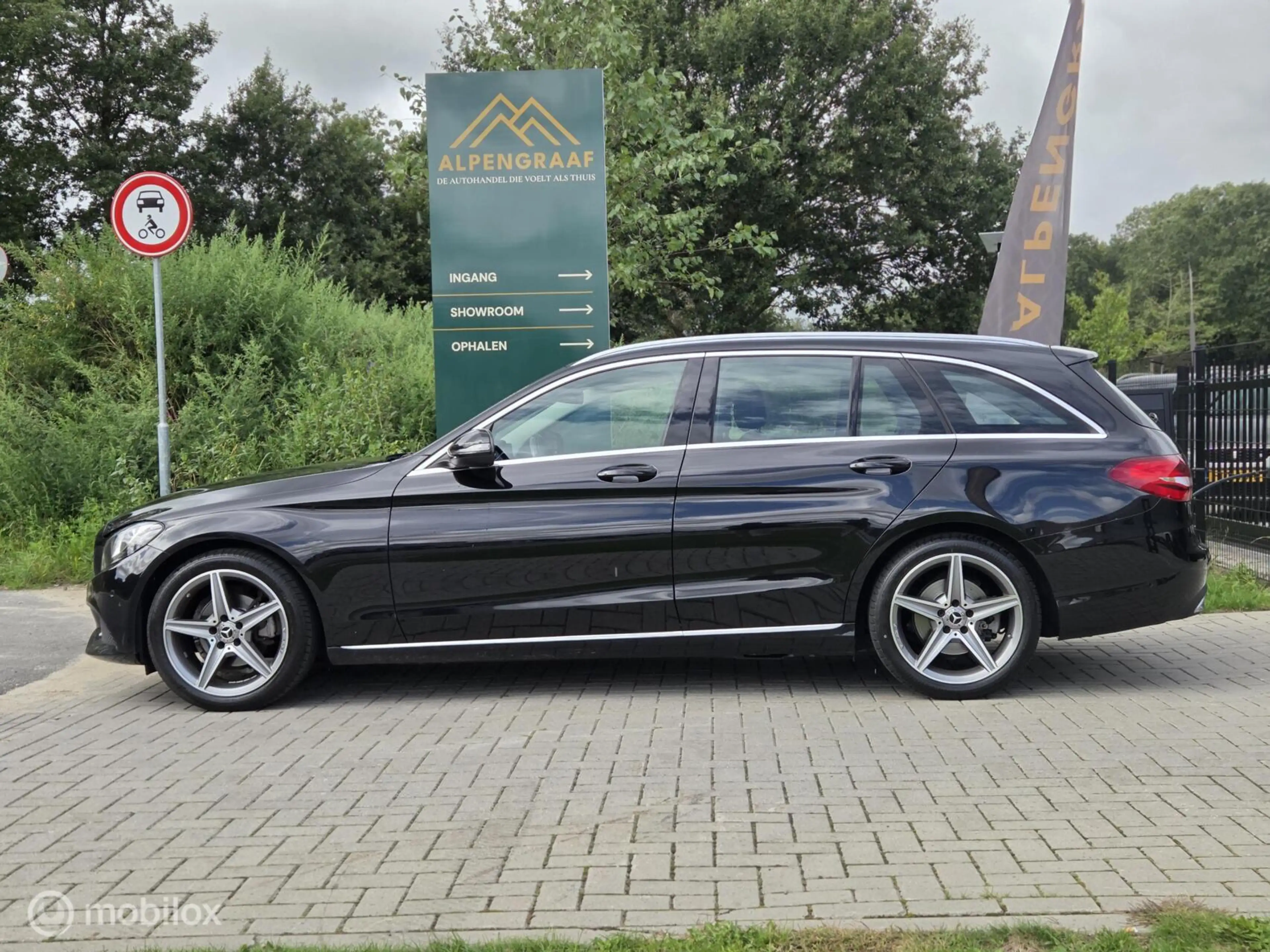 Mercedes-Benz C 180 Estate — photo 2