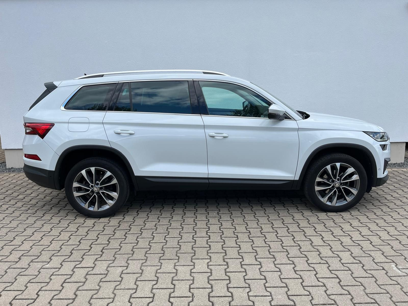 Skoda Kodiaq 1.5 TSI DSG NAVI RF-Kamera 19 Zoll PDC — photo 5