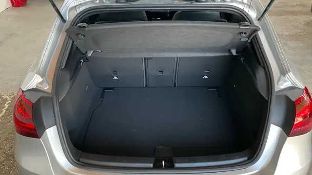Mercedes-Benz A-Class view 14