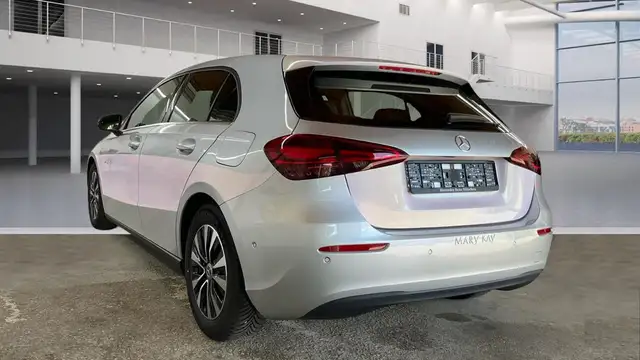 Mercedes-Benz A-Class view 3